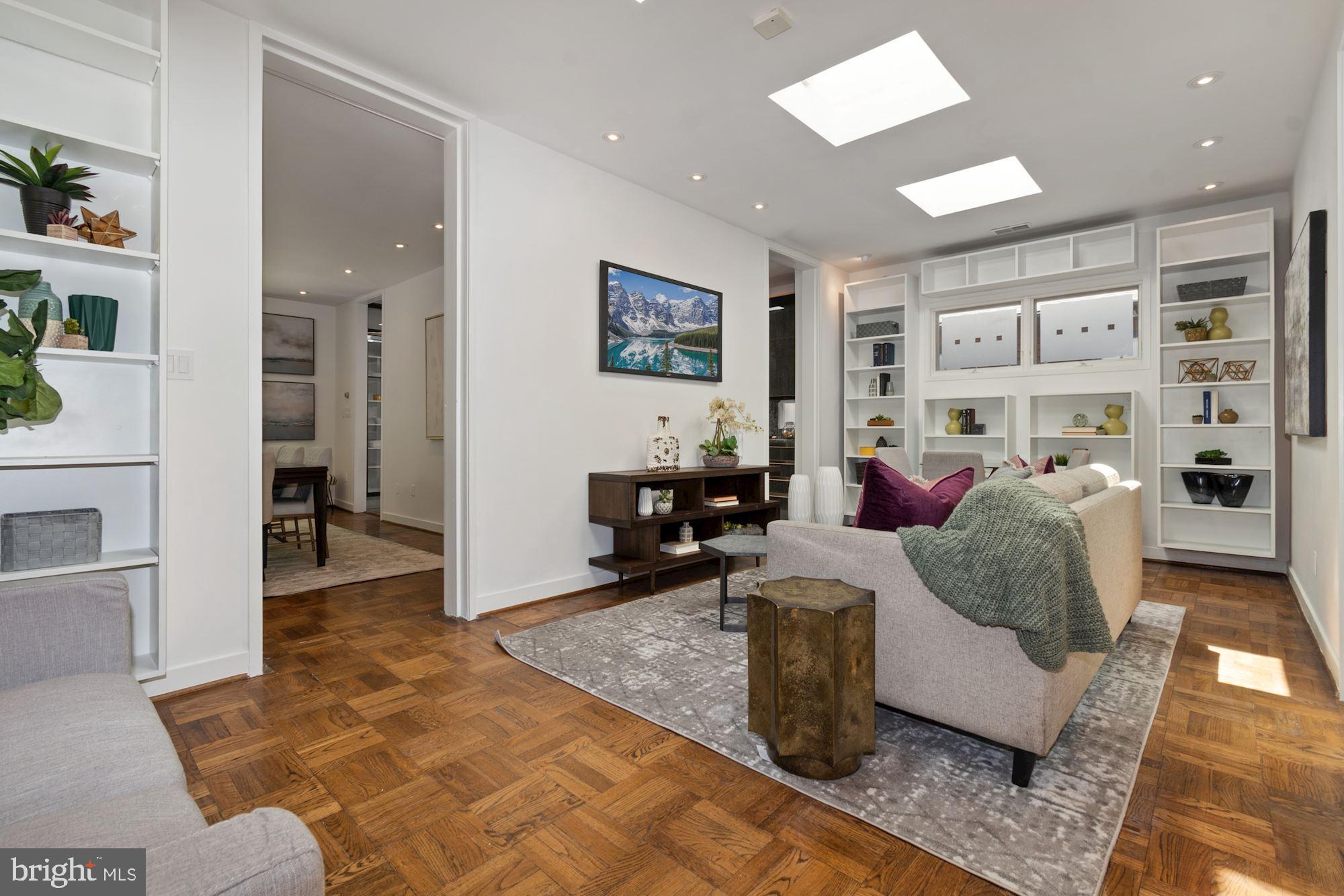 SOMERSET - Residential