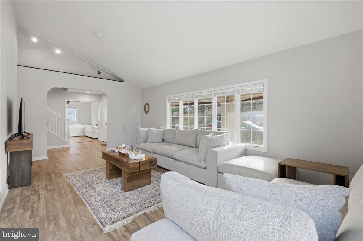 SUGARLAND RUN - Residential