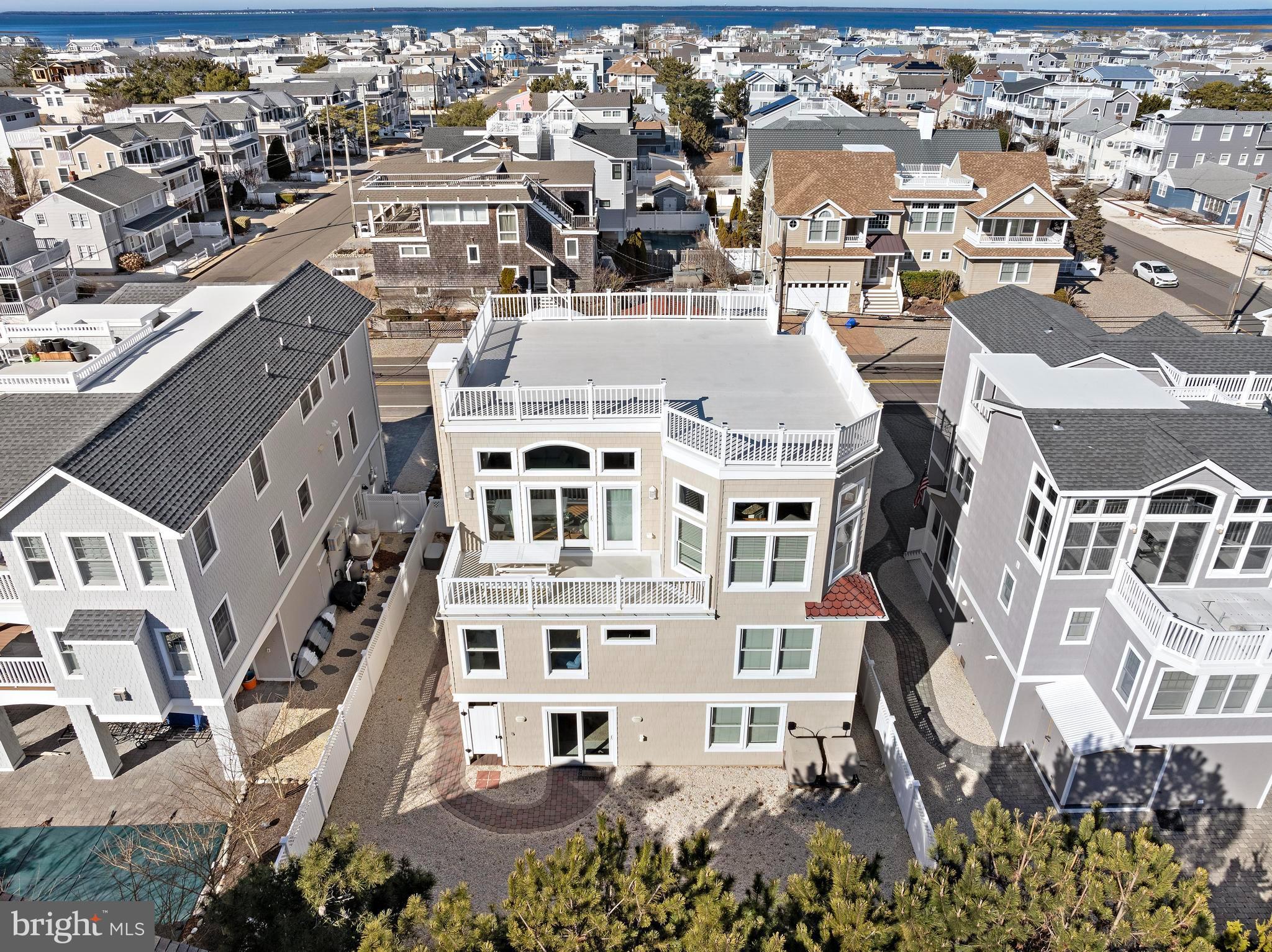 1505 N ATLANTIC AVENUE