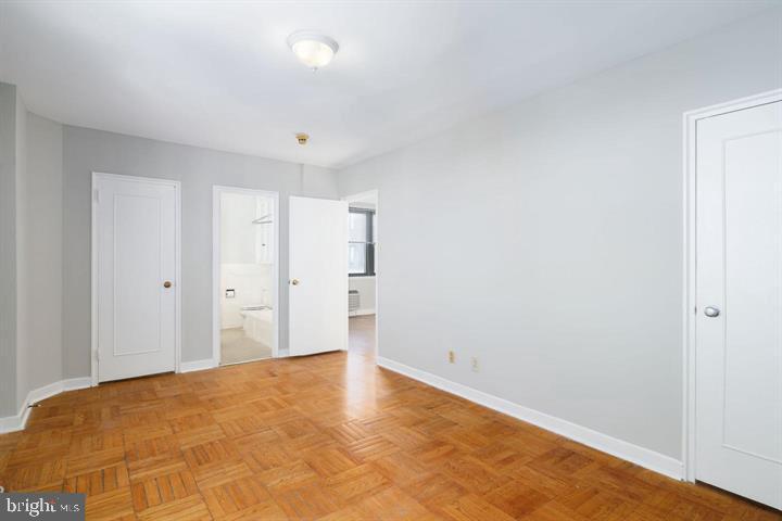 ART MUSEUM AREA - Residential Lease