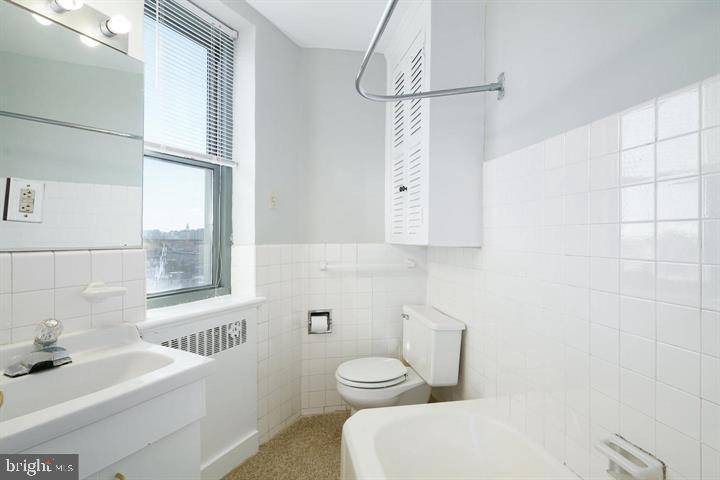 ART MUSEUM AREA - Residential Lease