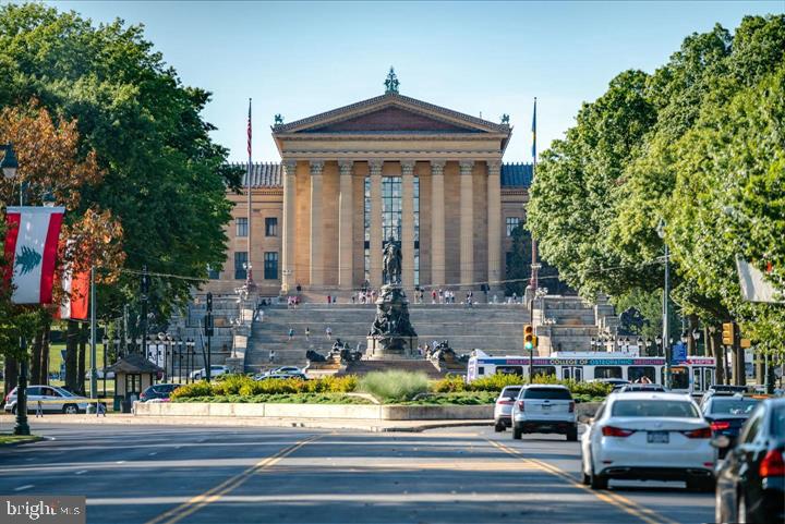 ART MUSEUM AREA - Residential Lease