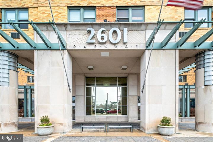 ART MUSEUM AREA - Residential Lease