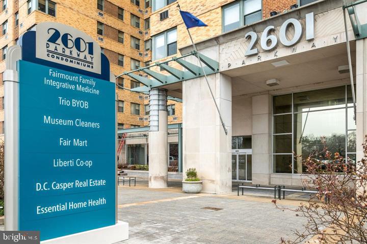 ART MUSEUM AREA - Residential Lease