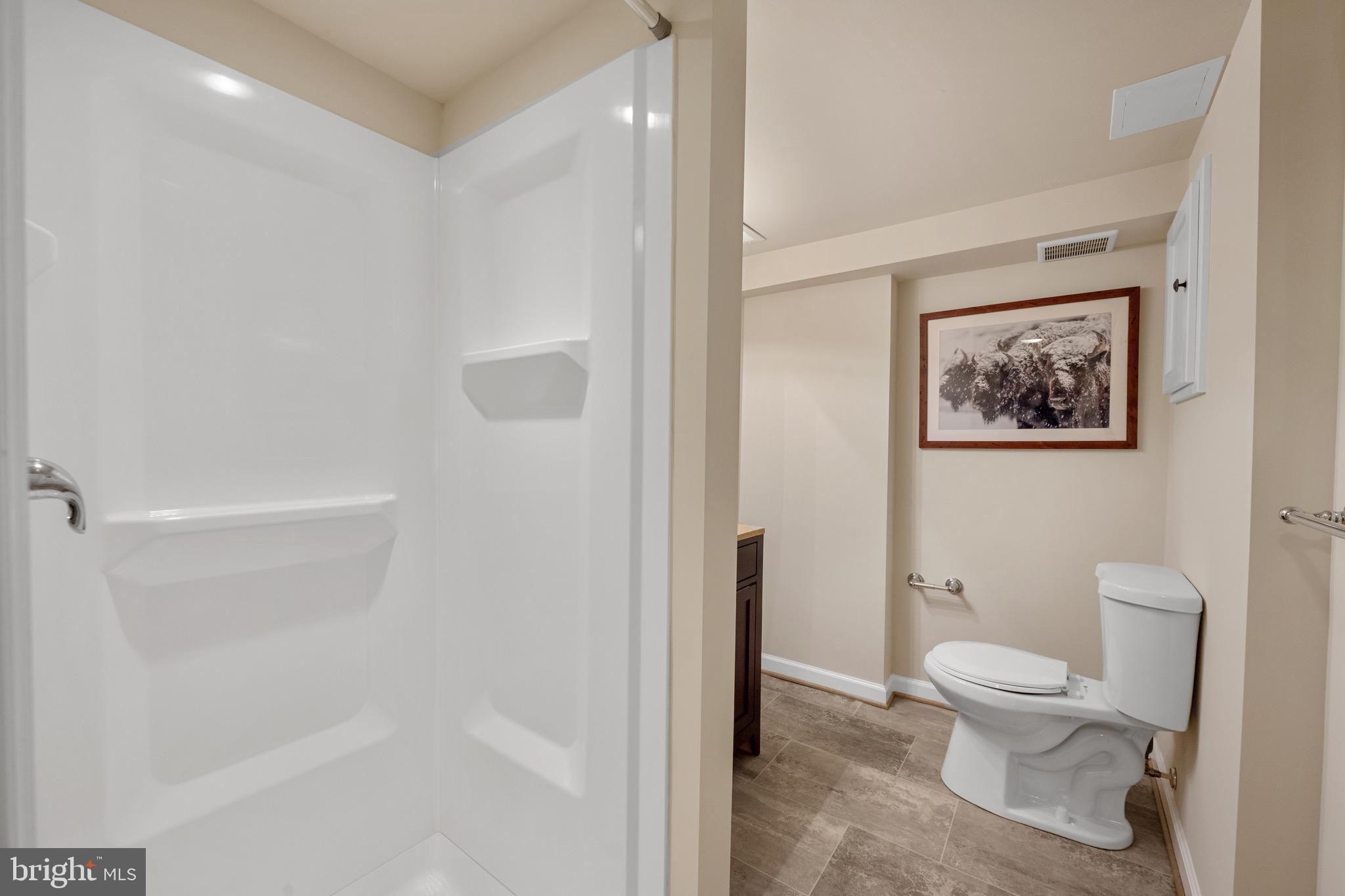 VILLAGE OF HICKORY HOLLOW - Residential