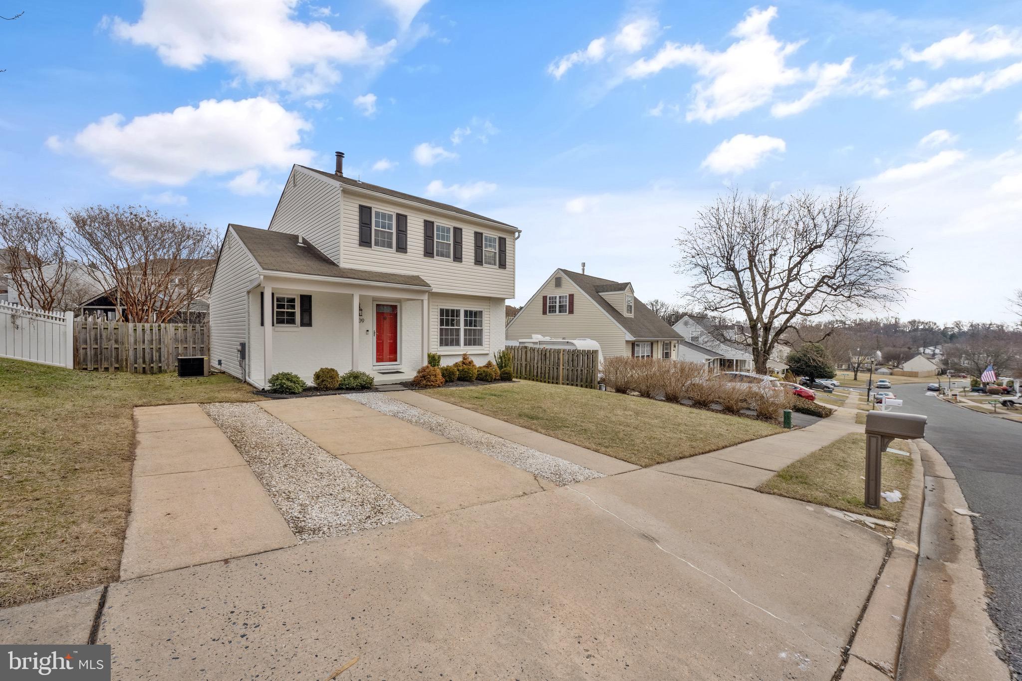 VILLAGE OF HICKORY HOLLOW - Residential