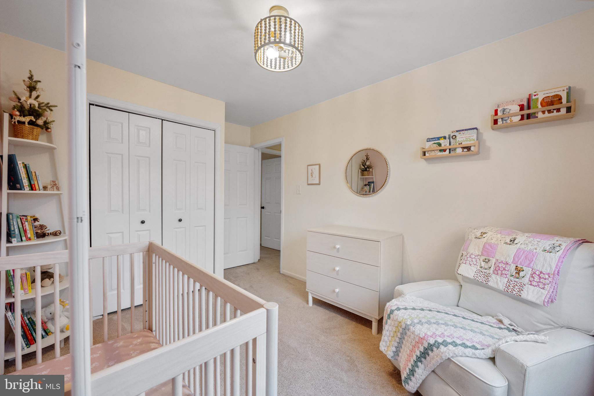 VILLAGE OF HICKORY HOLLOW - Residential