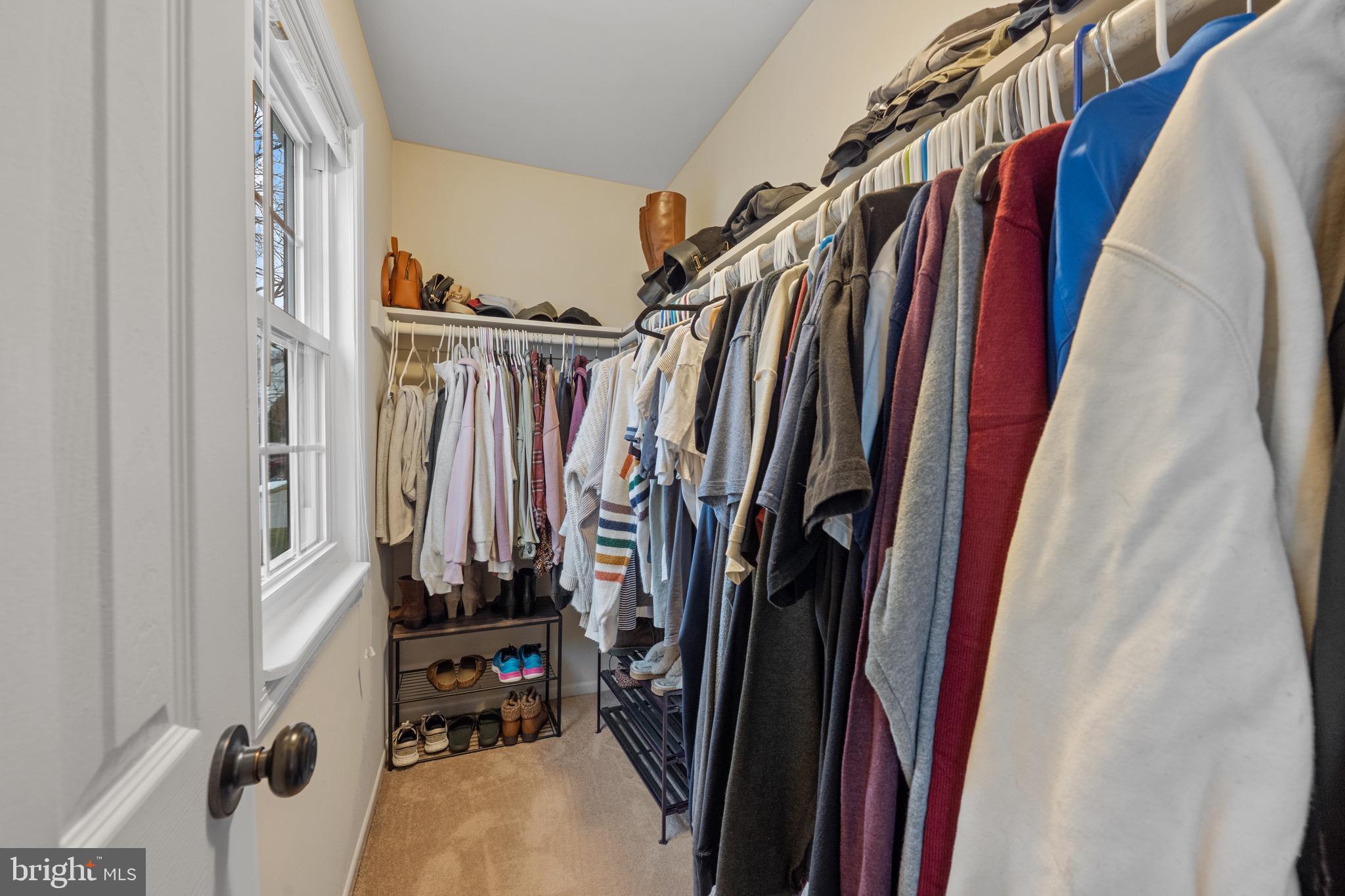 VILLAGE OF HICKORY HOLLOW - Residential