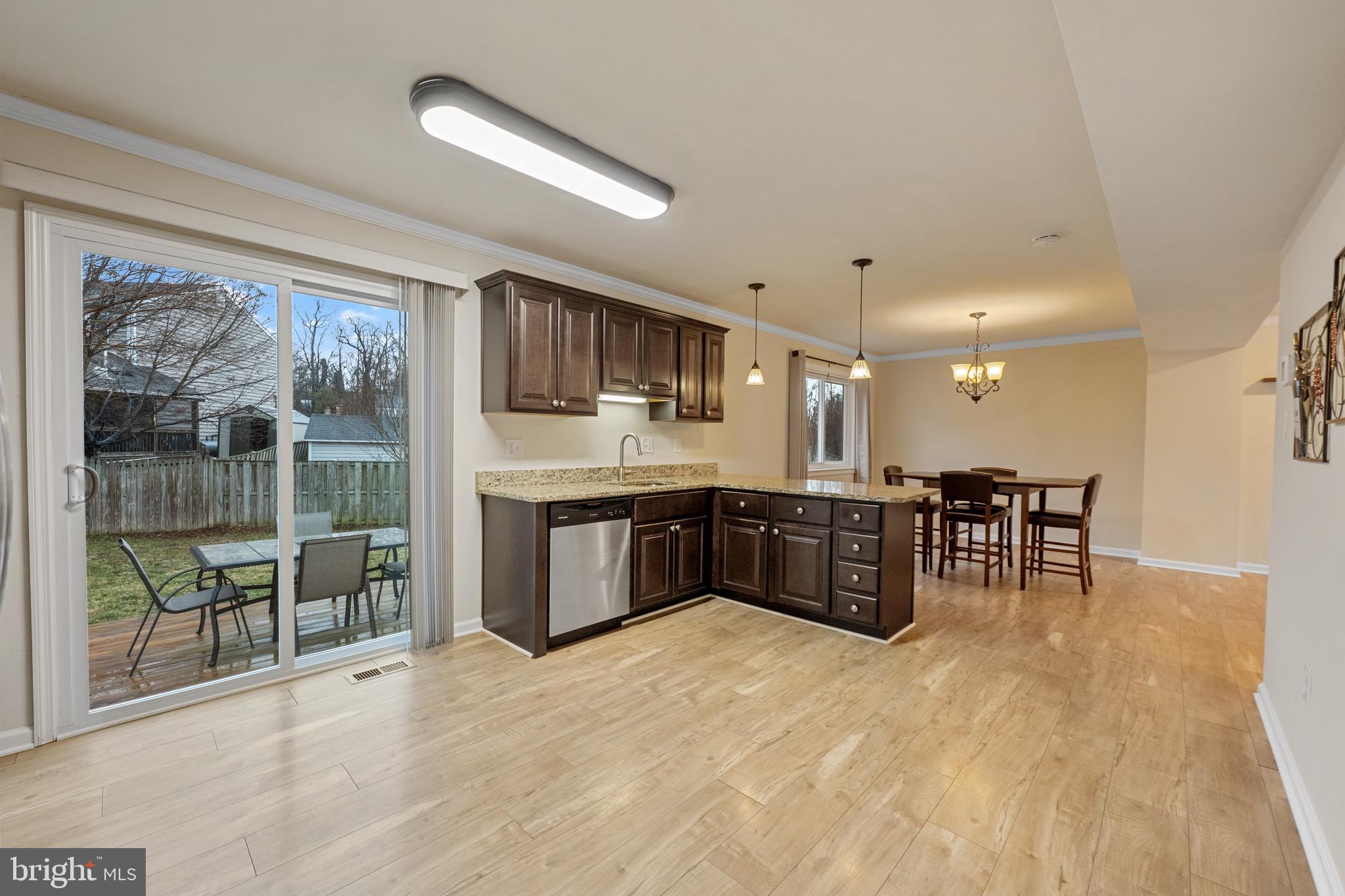 VILLAGE OF HICKORY HOLLOW - Residential