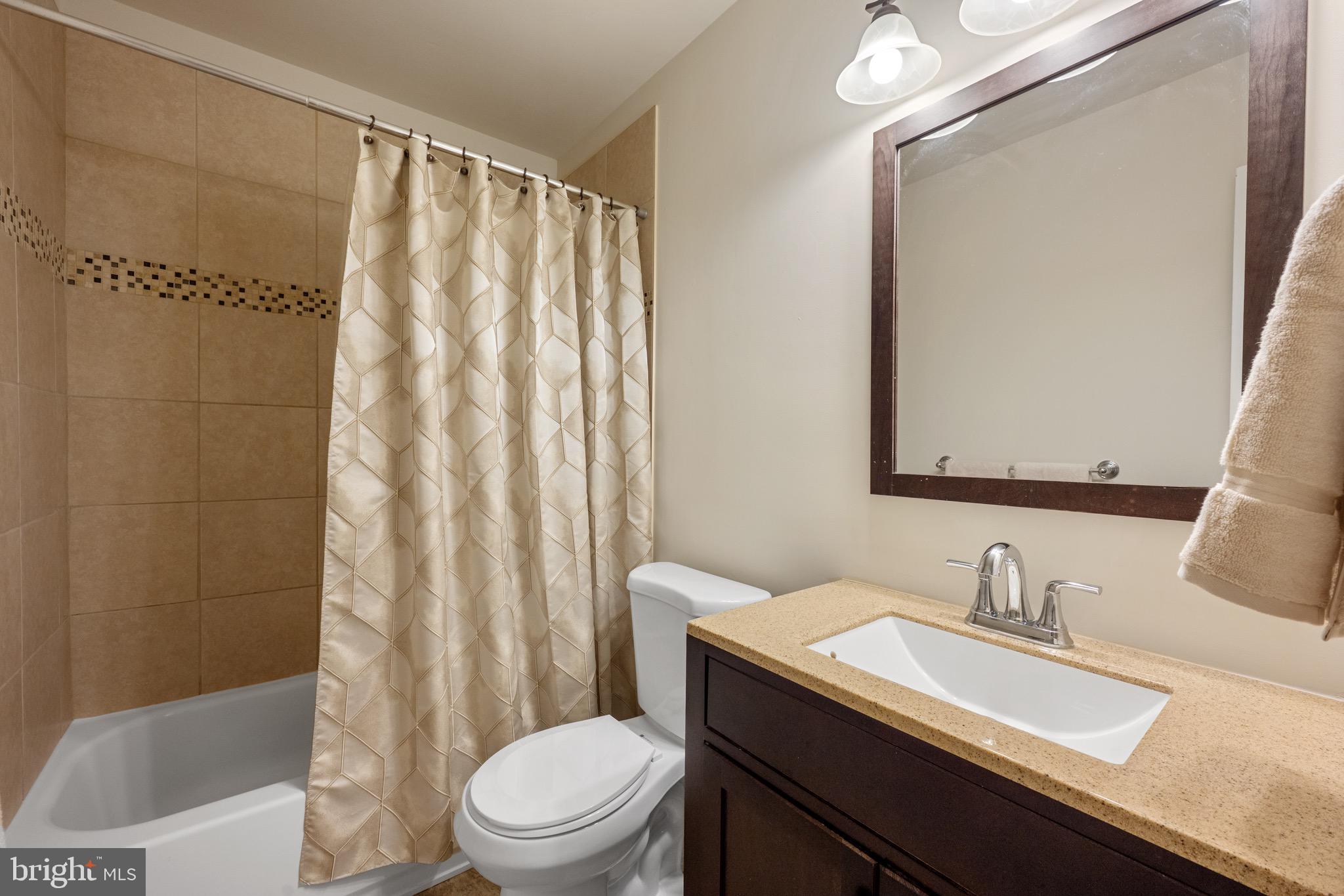 VILLAGE OF HICKORY HOLLOW - Residential