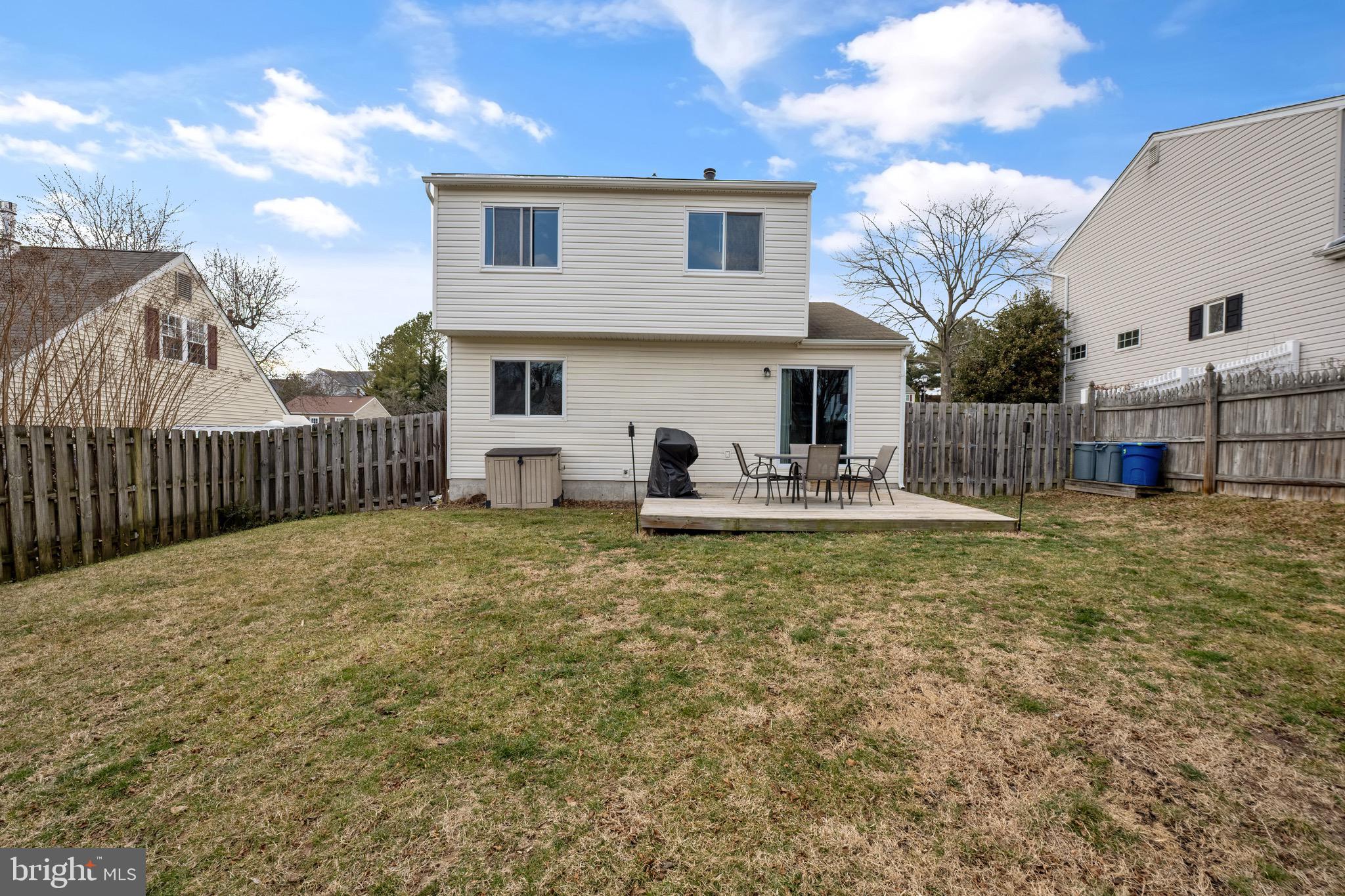 VILLAGE OF HICKORY HOLLOW - Residential