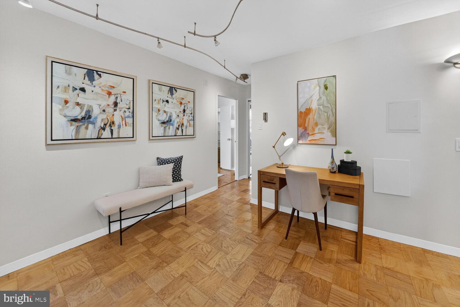 3001 VEAZEY TERRACE NW 612