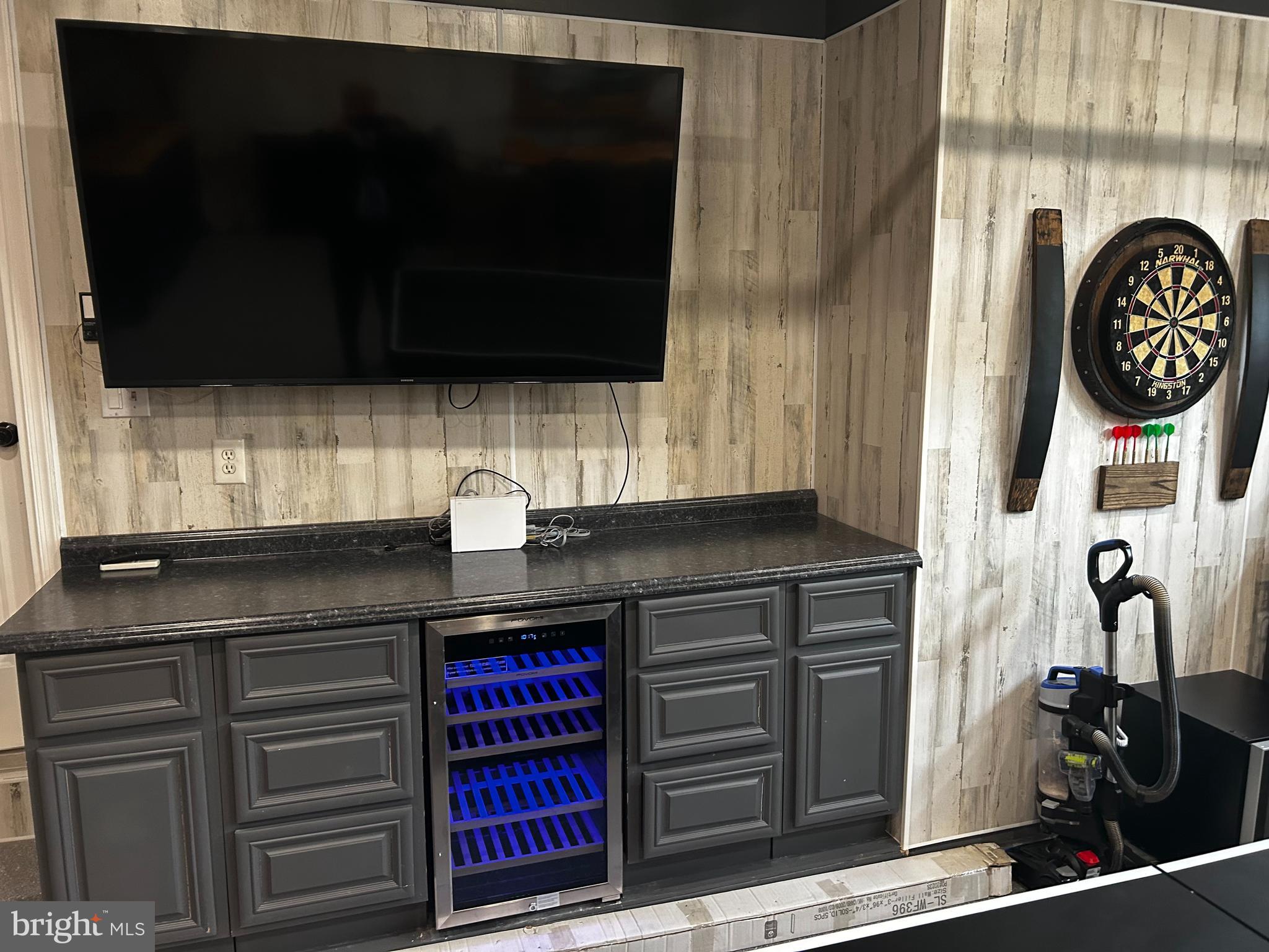 EDGEWOOD - Residential