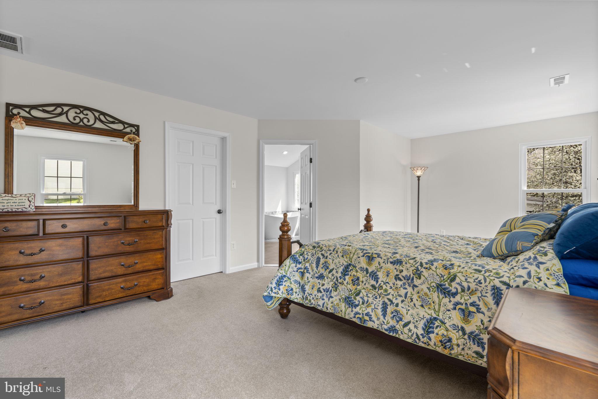 EDGEWOOD - Residential