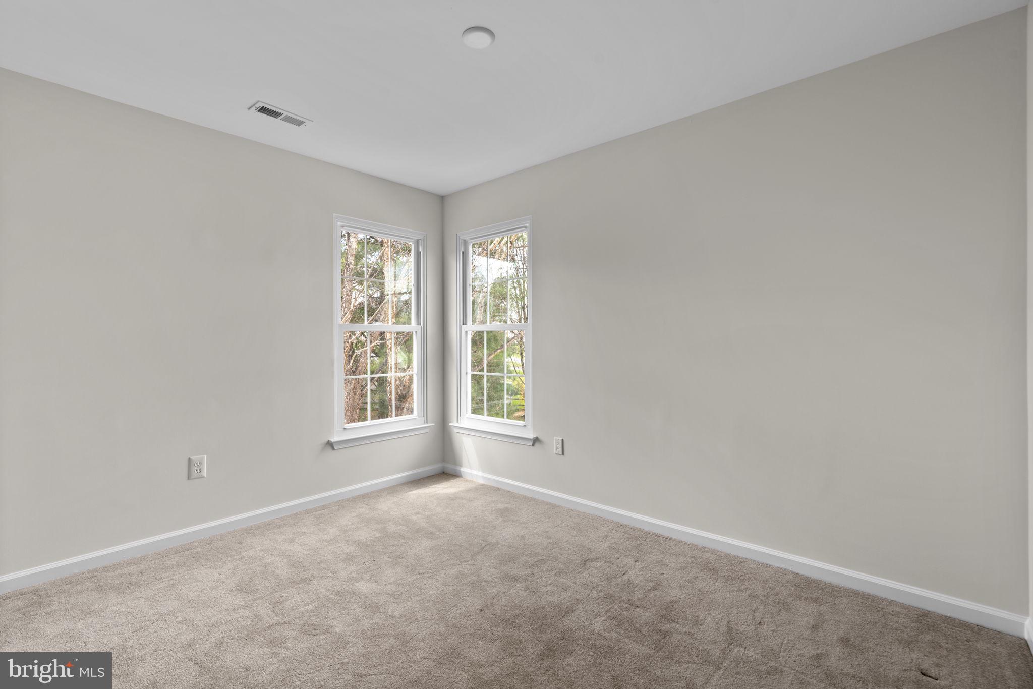 EDGEWOOD - Residential