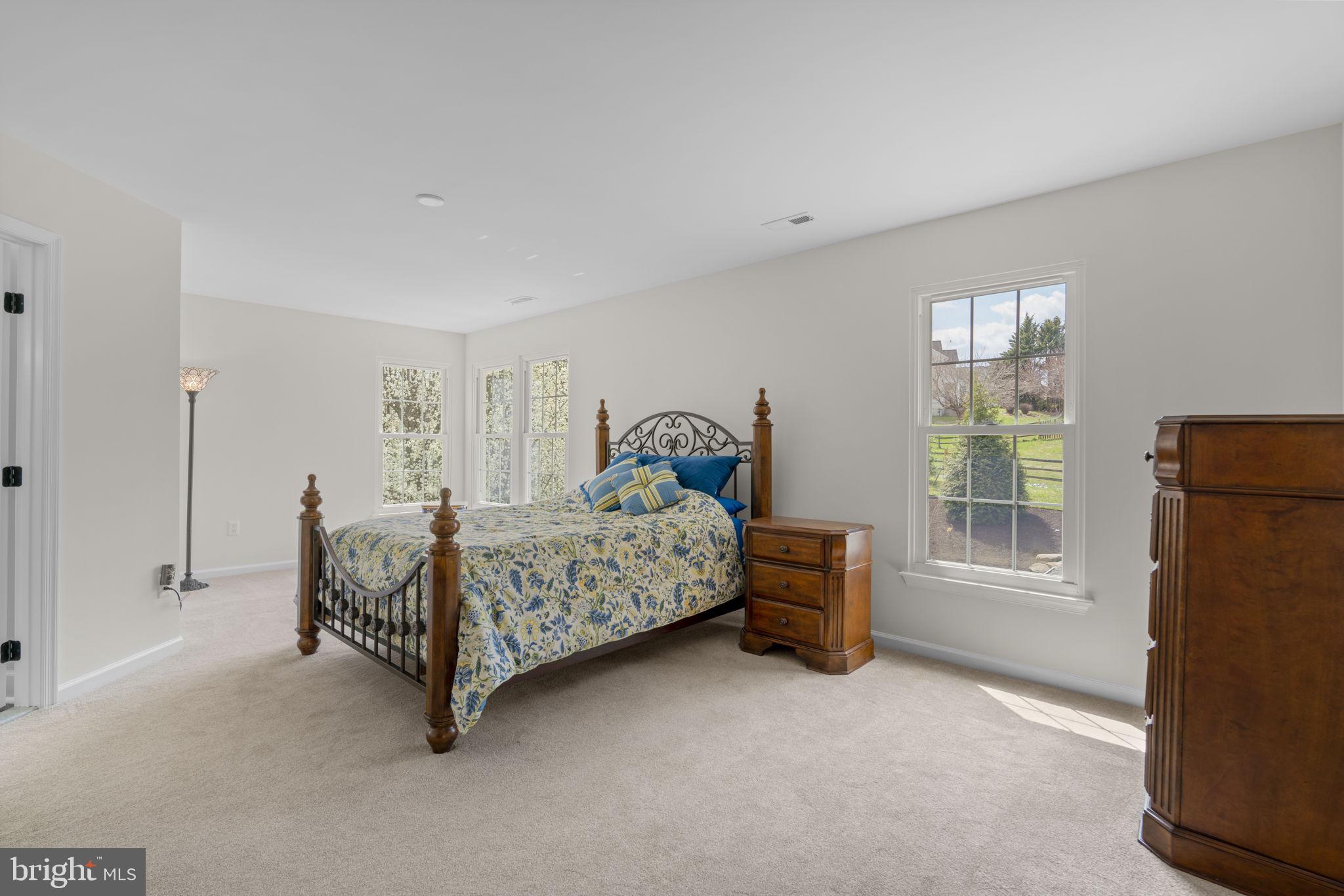 EDGEWOOD - Residential