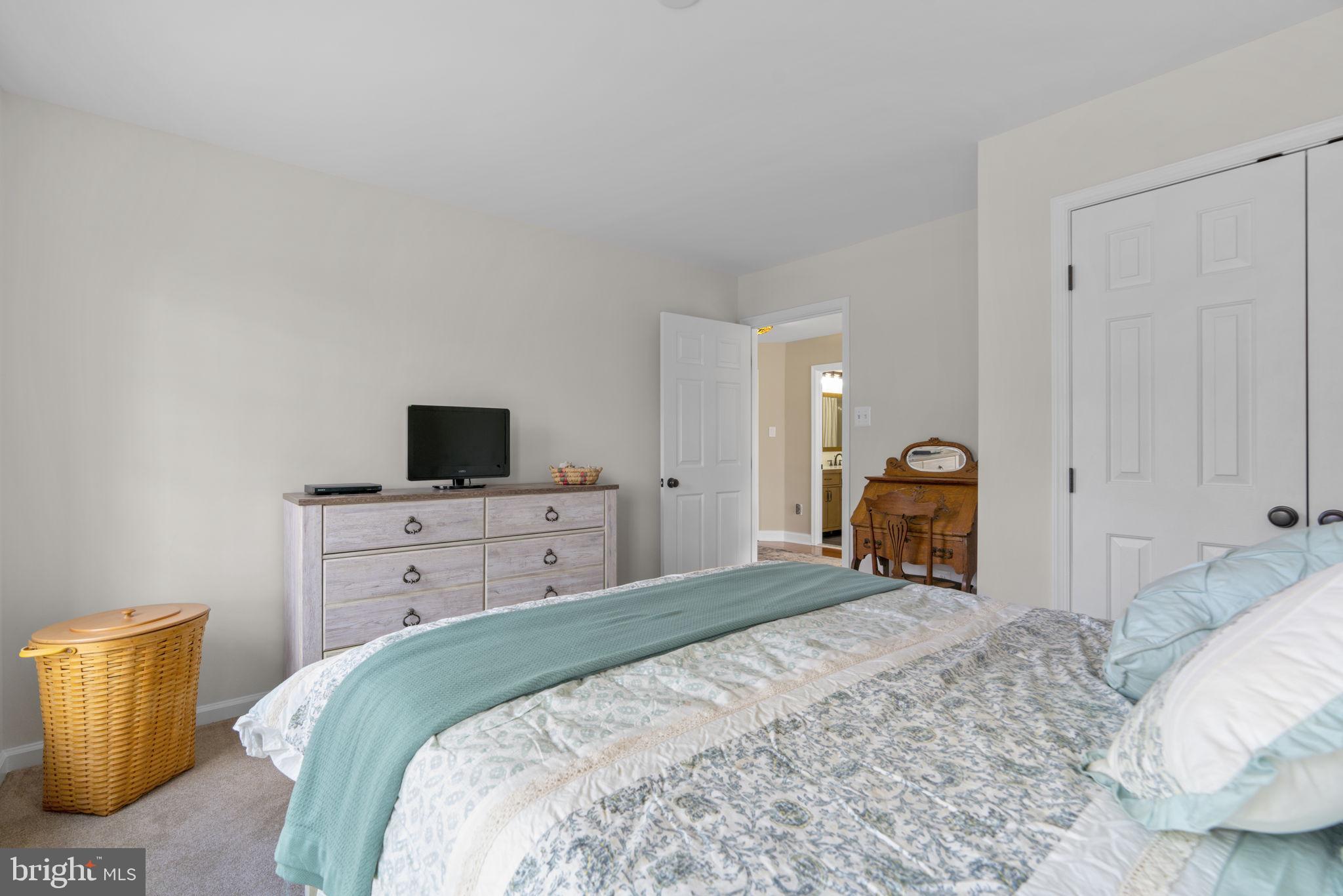 EDGEWOOD - Residential