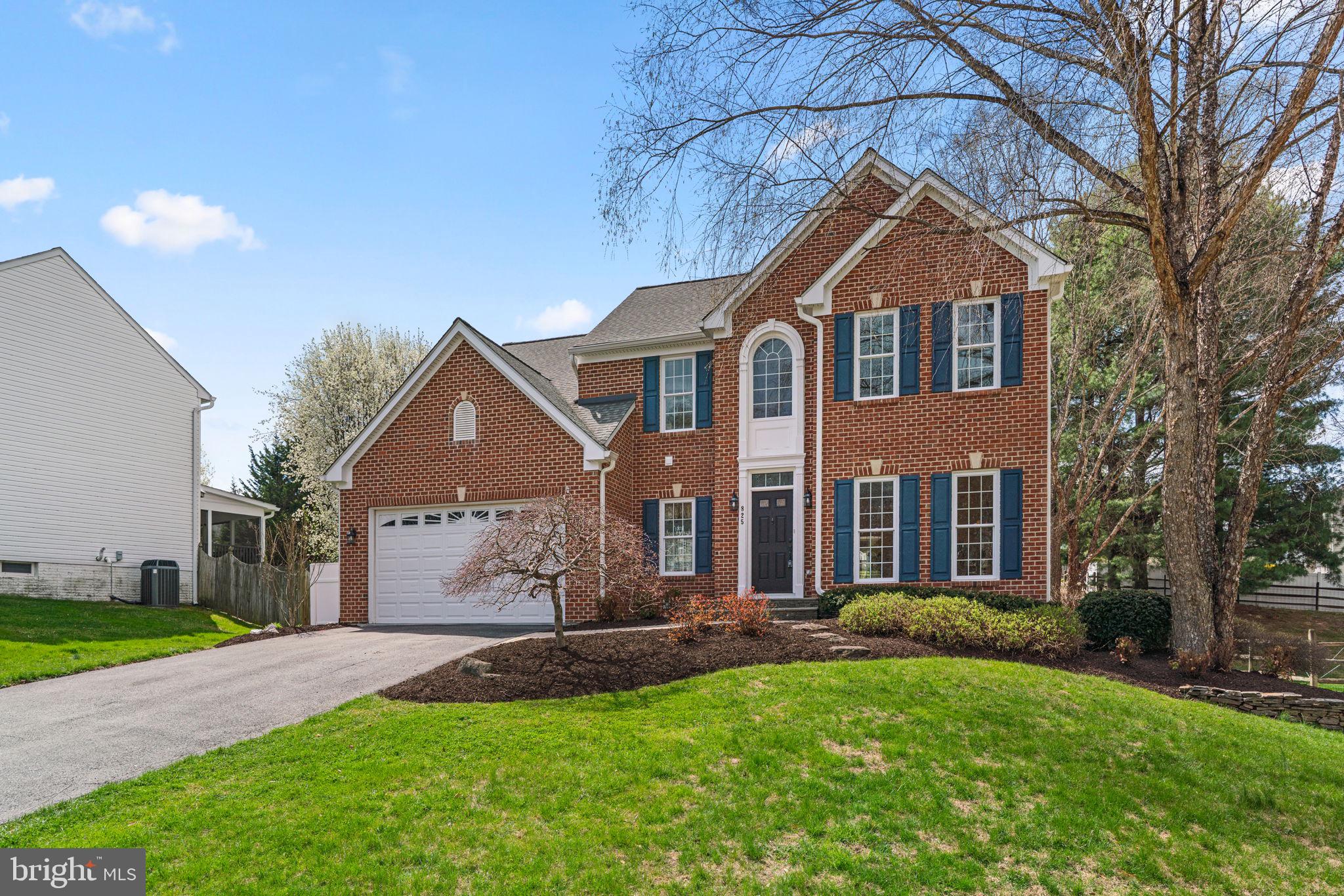 EDGEWOOD - Residential