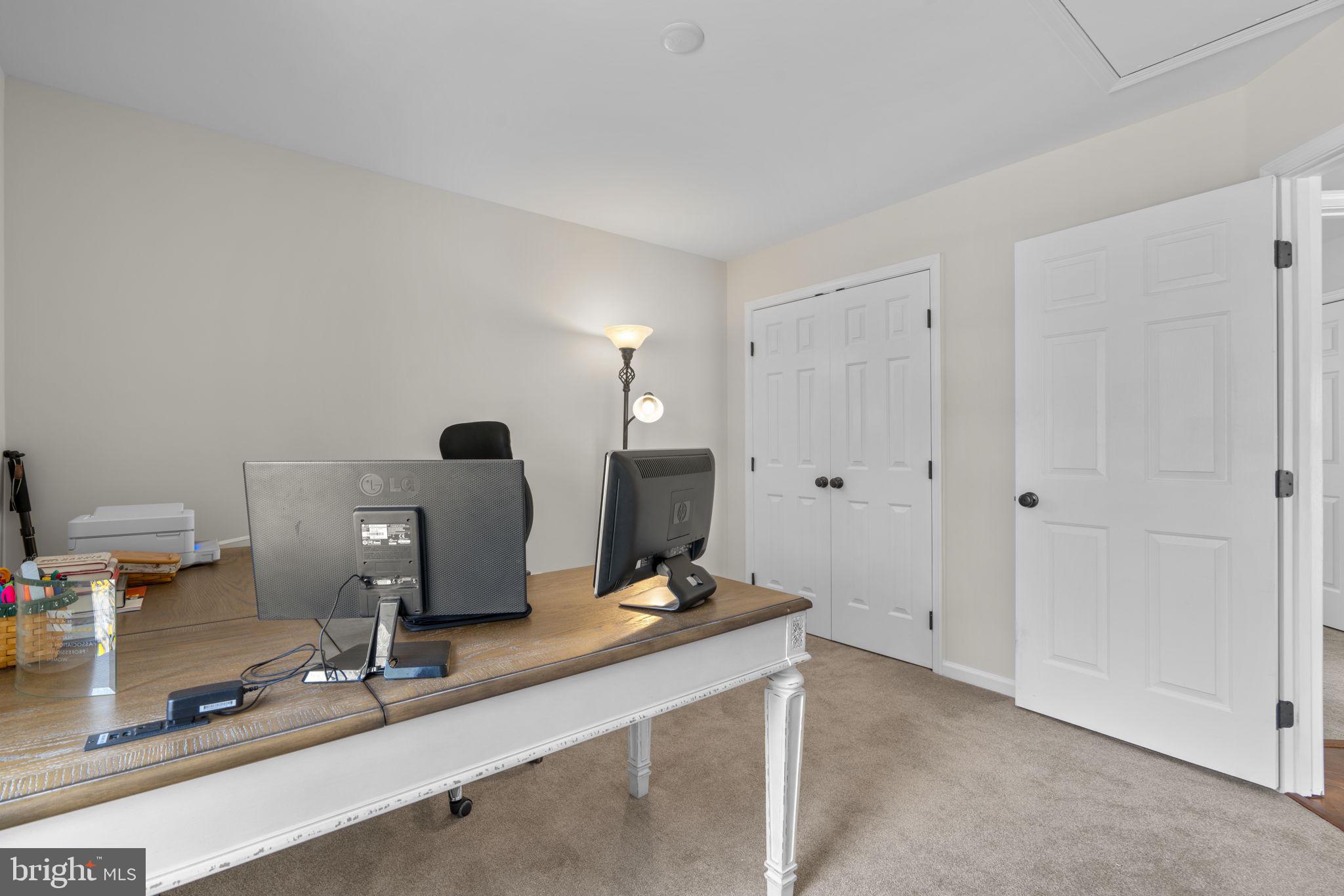 EDGEWOOD - Residential