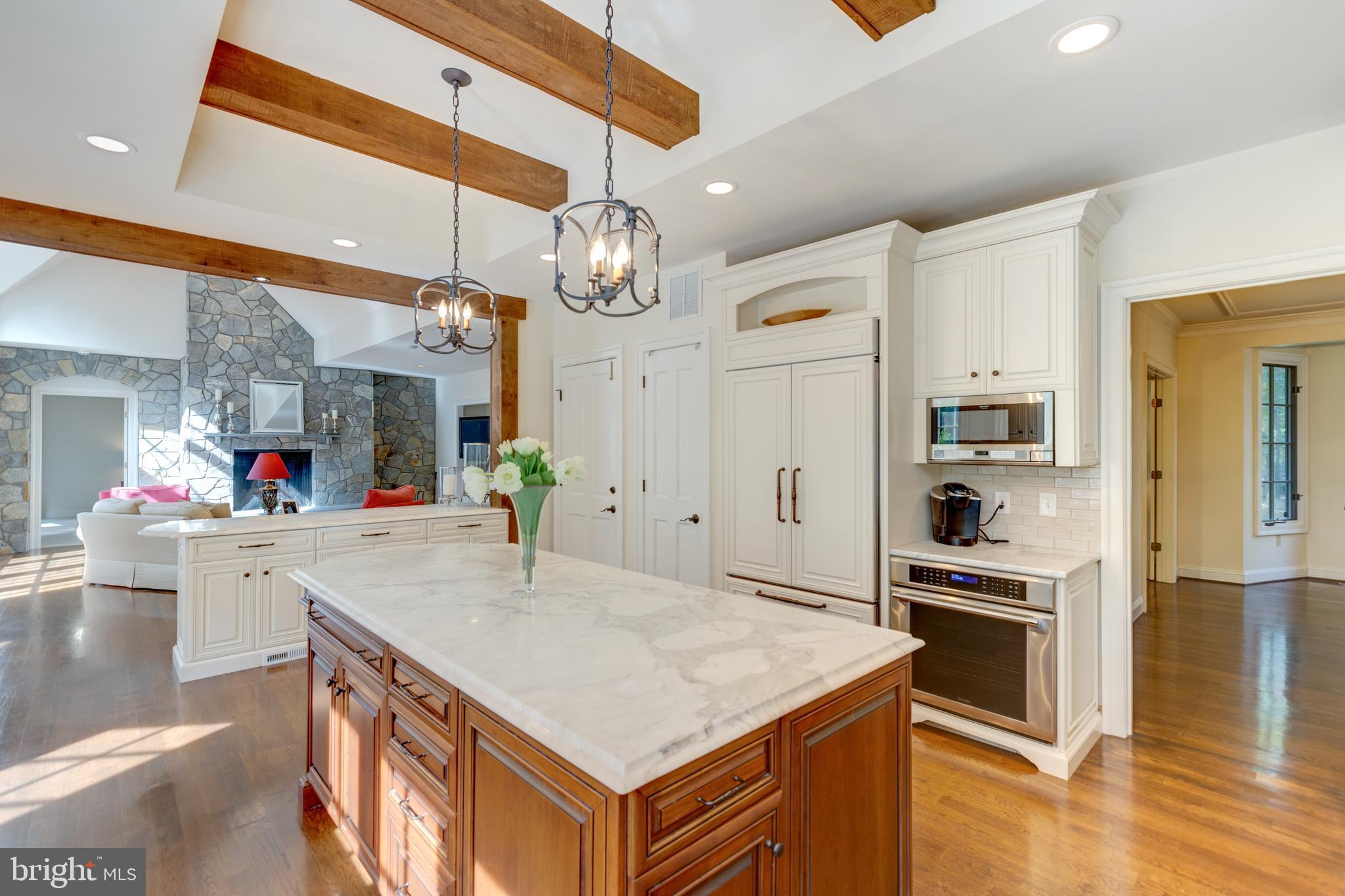 DEVILLE ESTATES - Residential