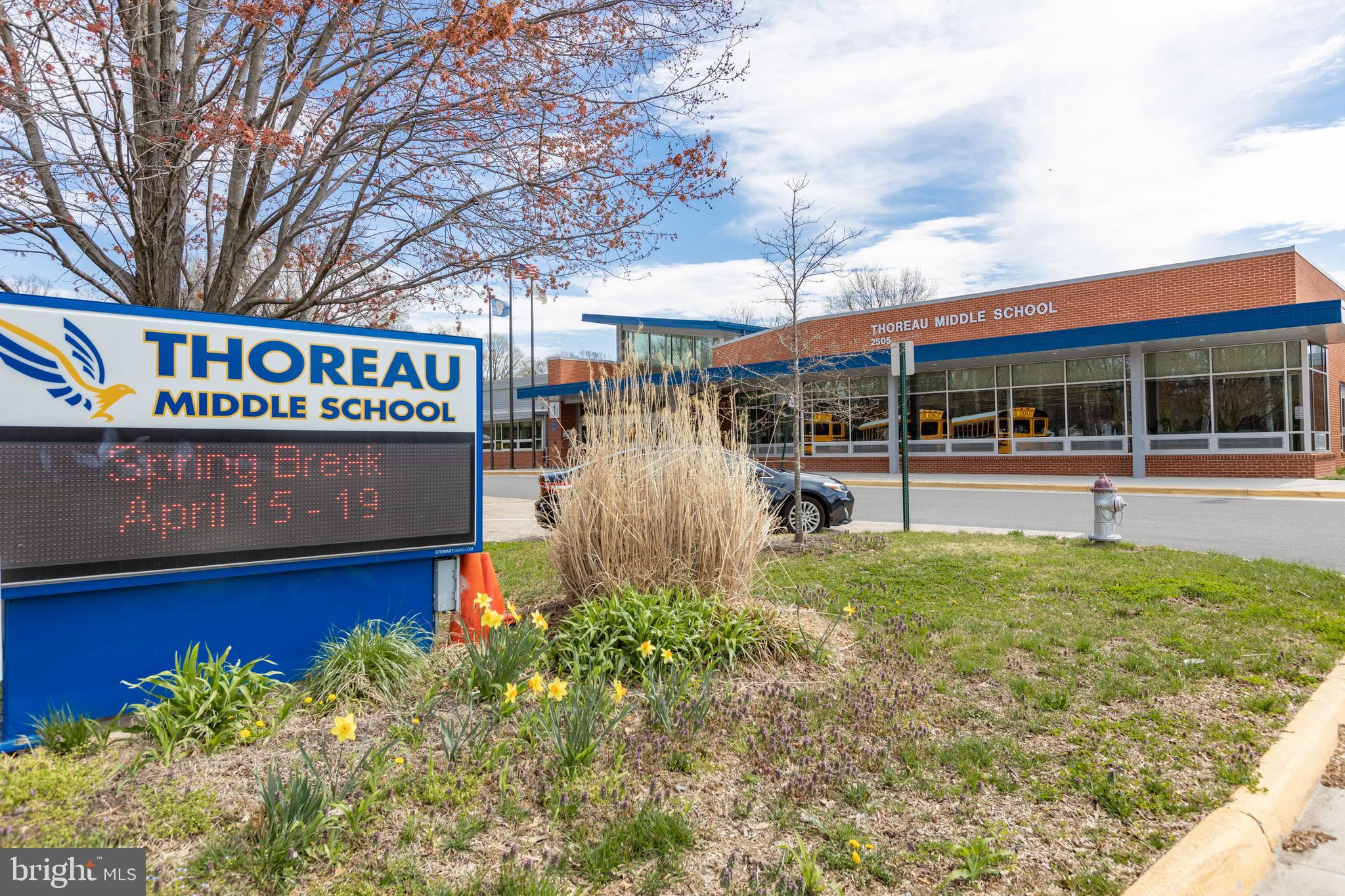 DEVILLE ESTATES - Residential