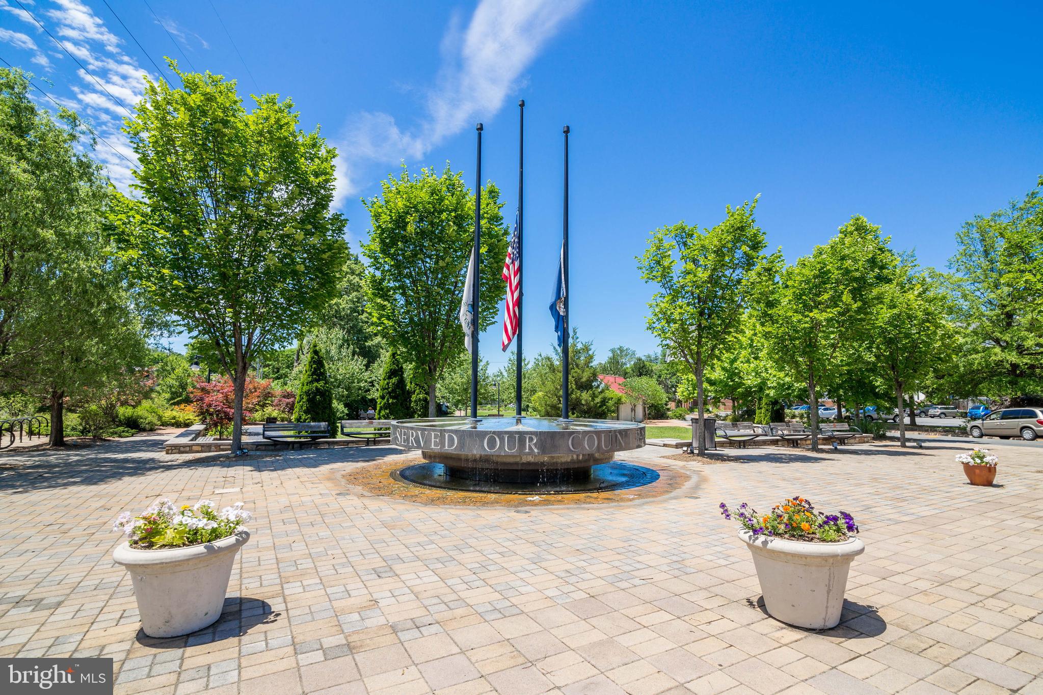 DEVILLE ESTATES - Residential