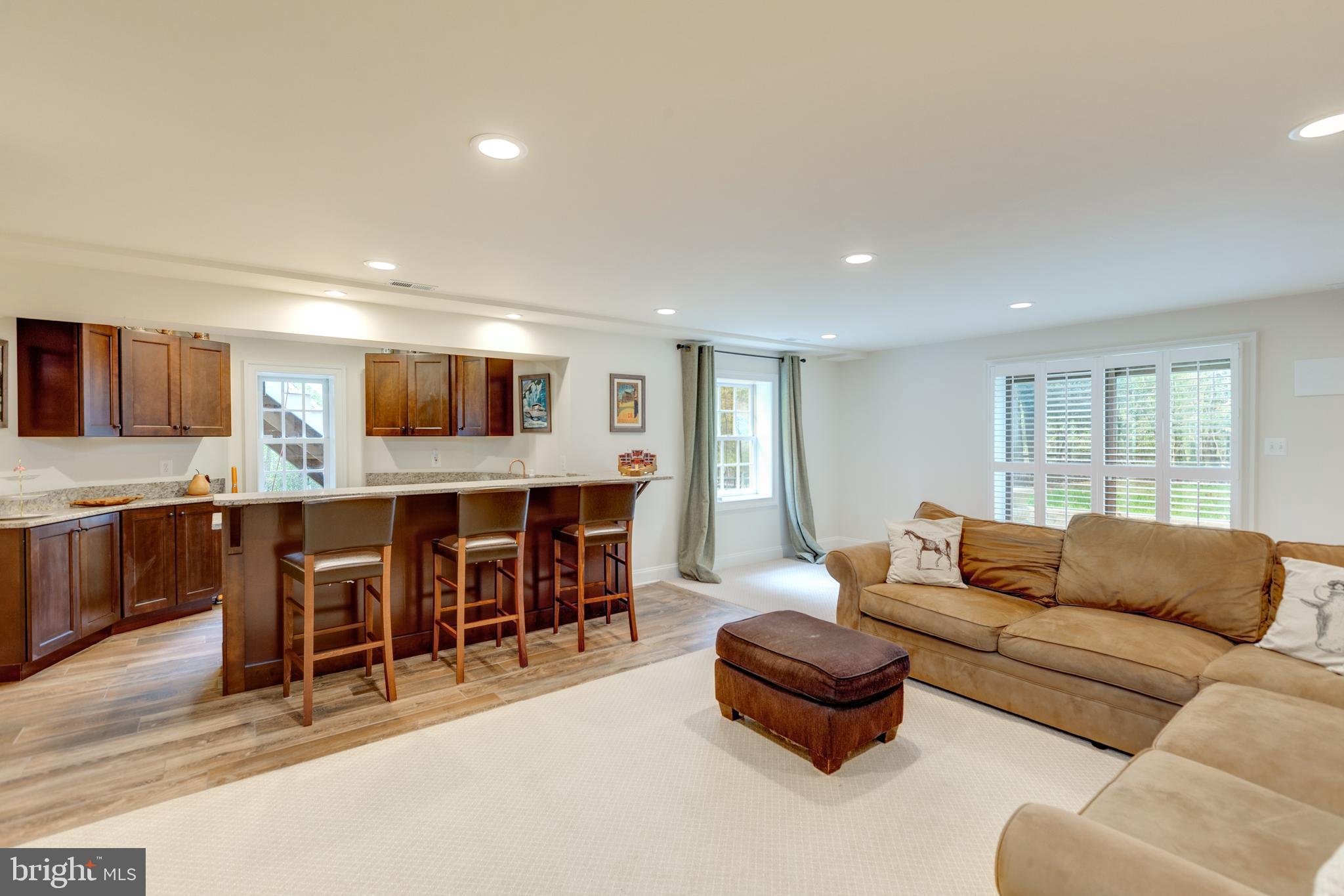 DEVILLE ESTATES - Residential