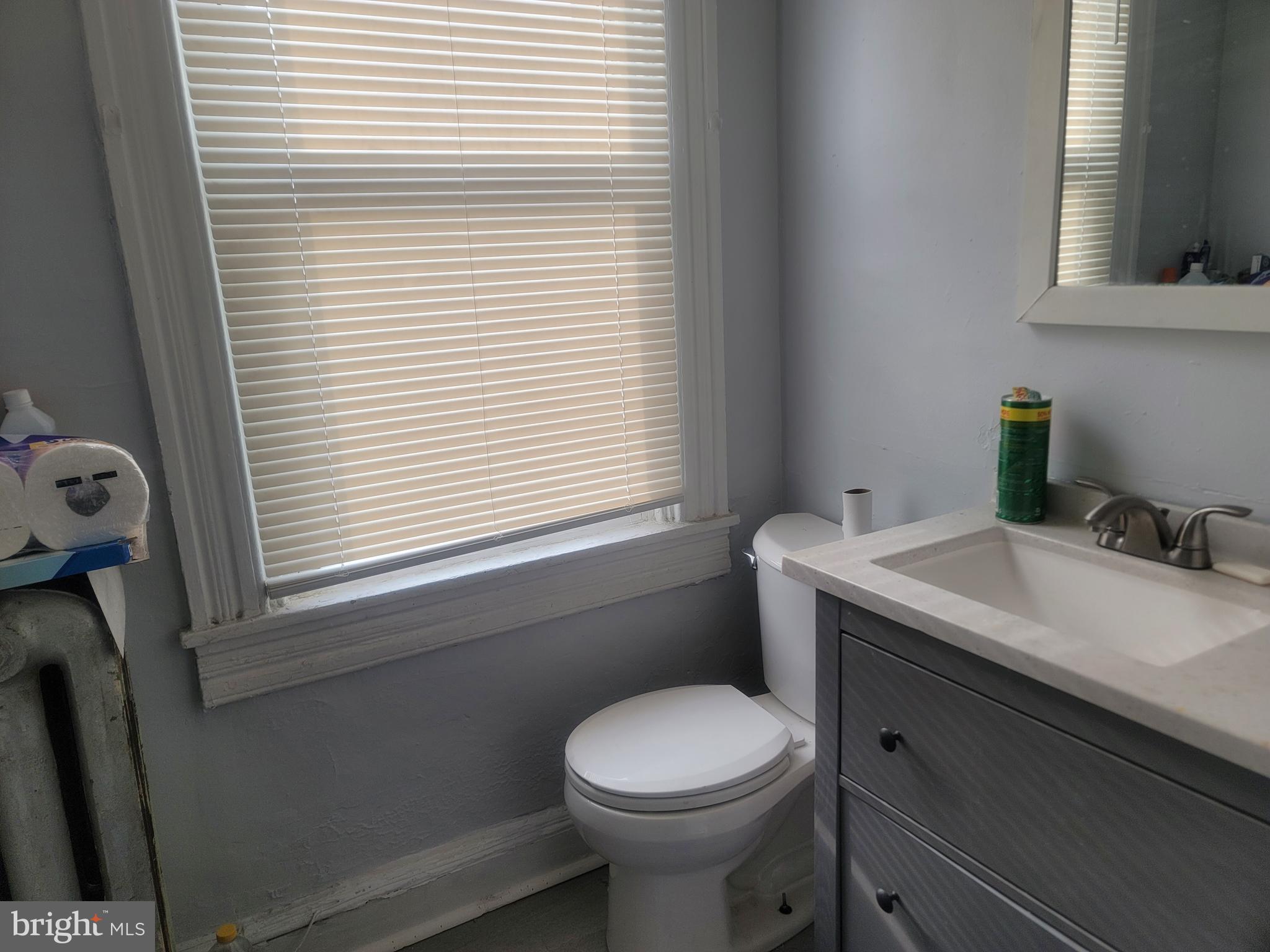 BROADWAY EAST - Residential Lease