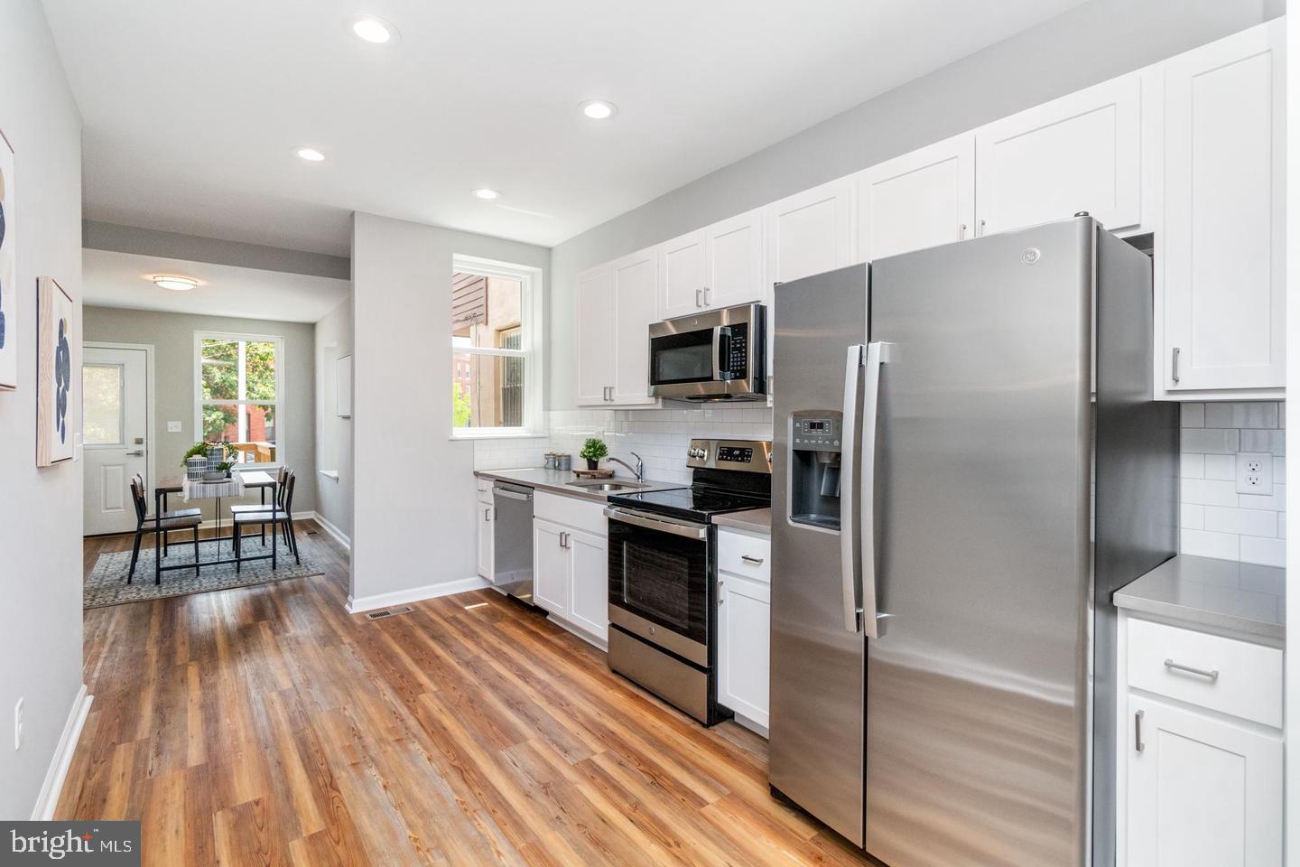 BROADWAY EAST - Residential Lease