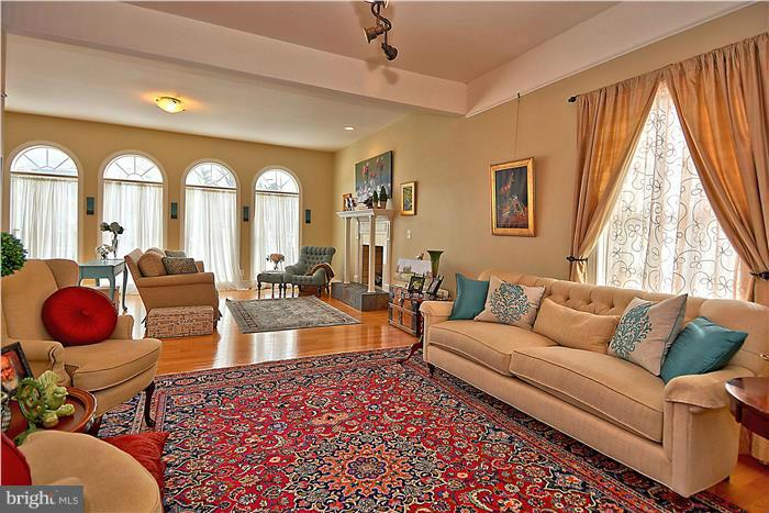 VAN VLECKS - Residential