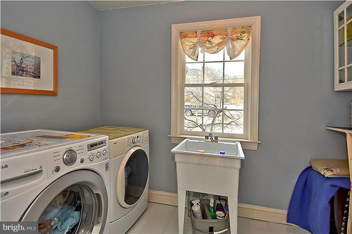 VAN VLECKS - Residential