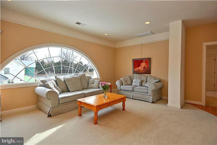 VAN VLECKS - Residential