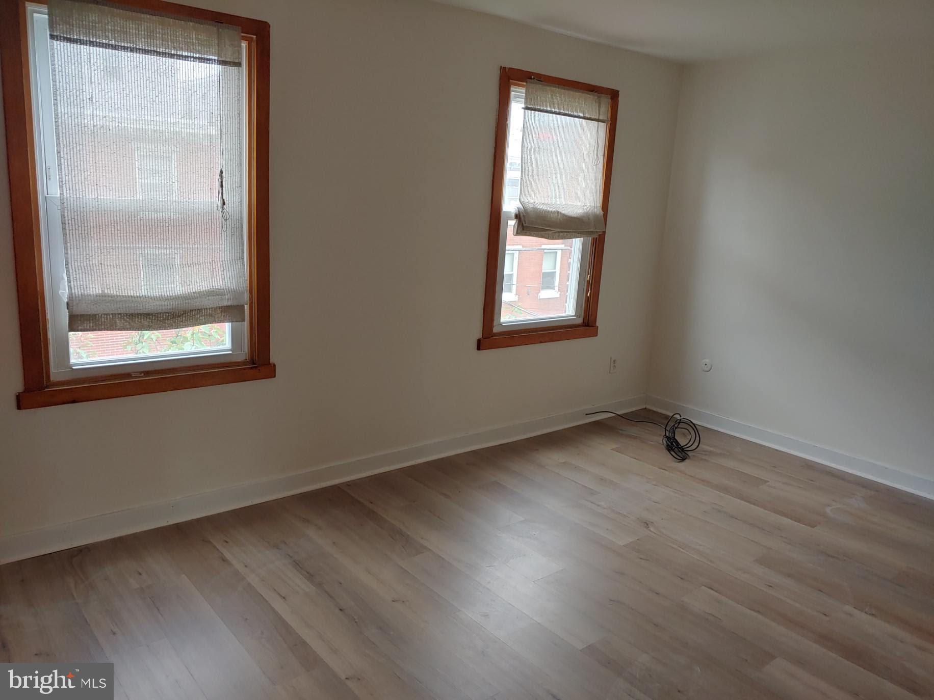 DICKINSON NARROWS - Residential Lease