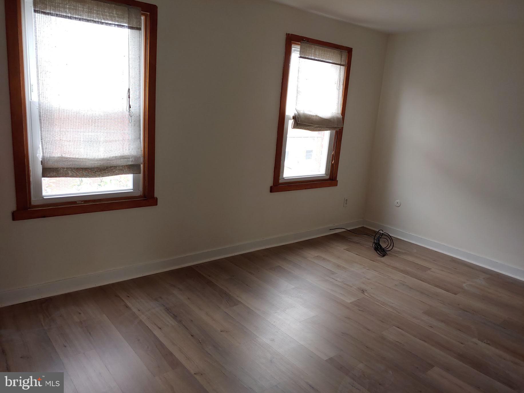 DICKINSON NARROWS - Residential Lease