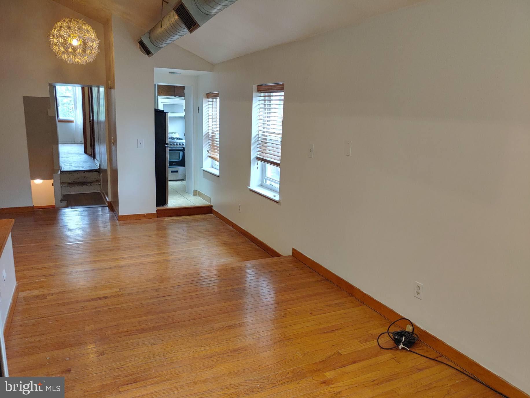 DICKINSON NARROWS - Residential Lease