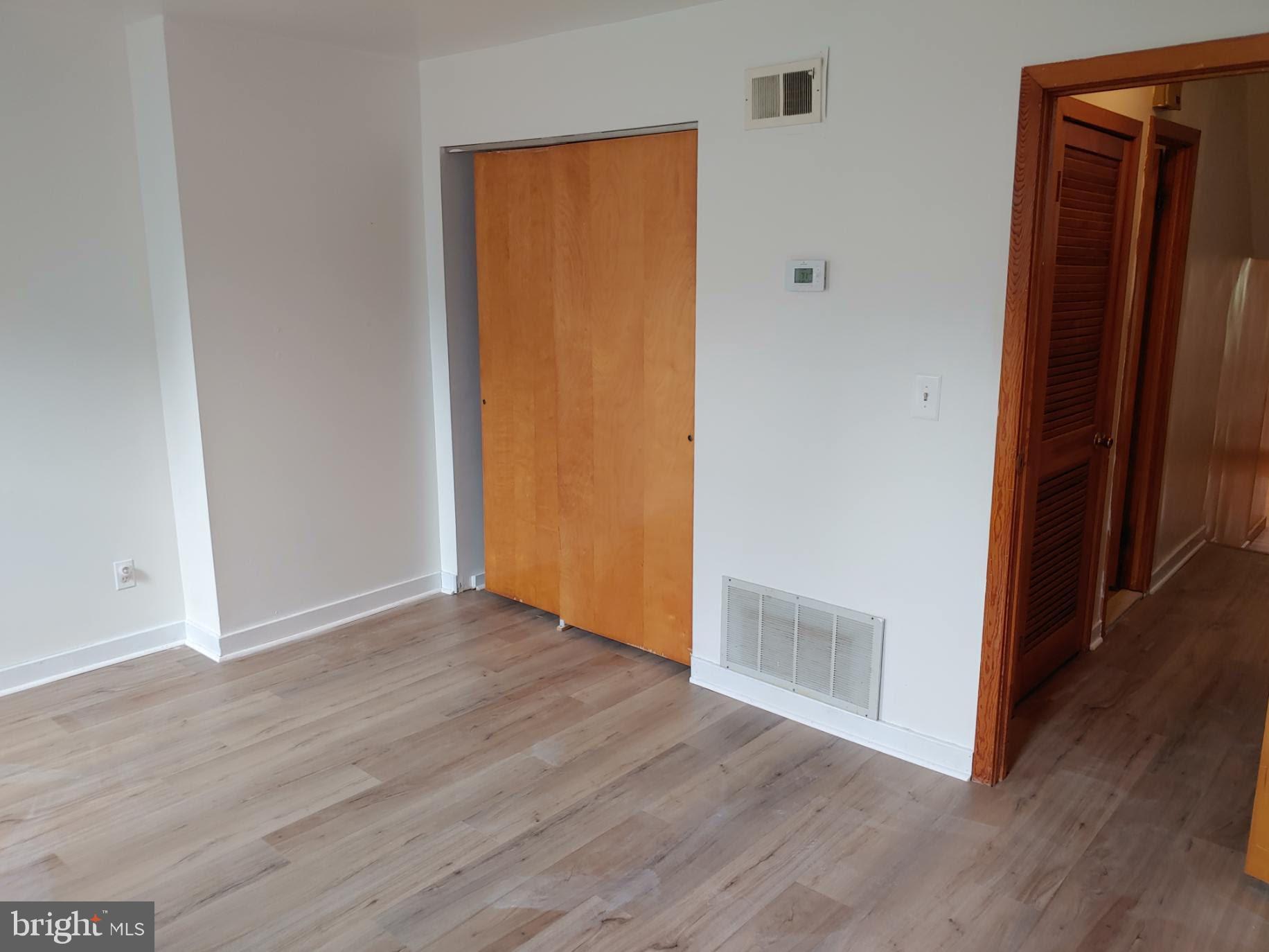 DICKINSON NARROWS - Residential Lease