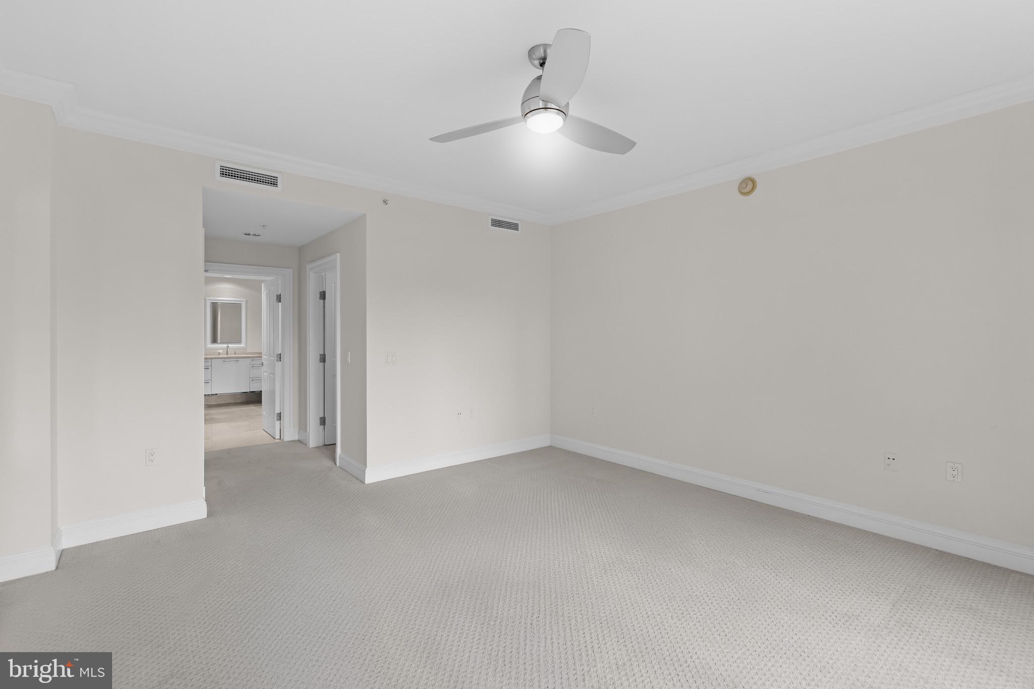 THE RITZ-CARLTON RESIDENCES - Residential Lease