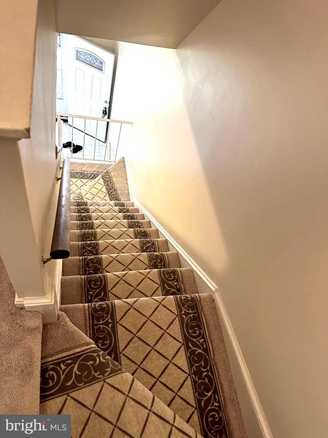 MT VERNON SQUARE - Residential Lease