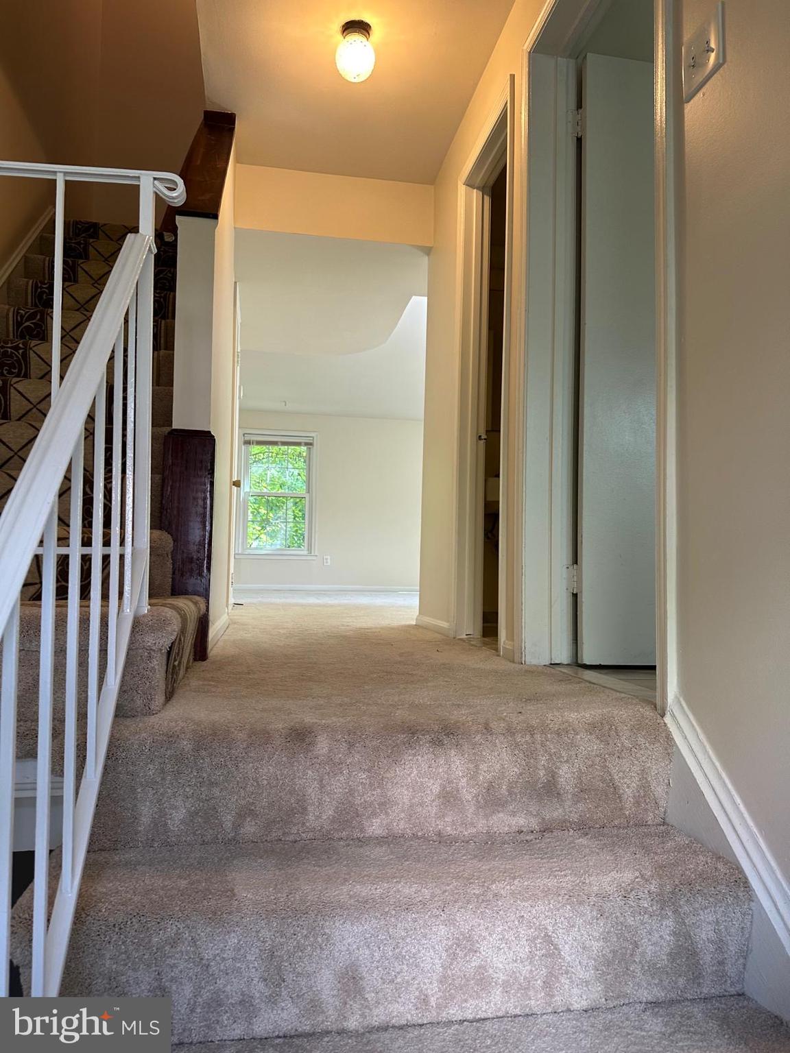 MT VERNON SQUARE - Residential Lease