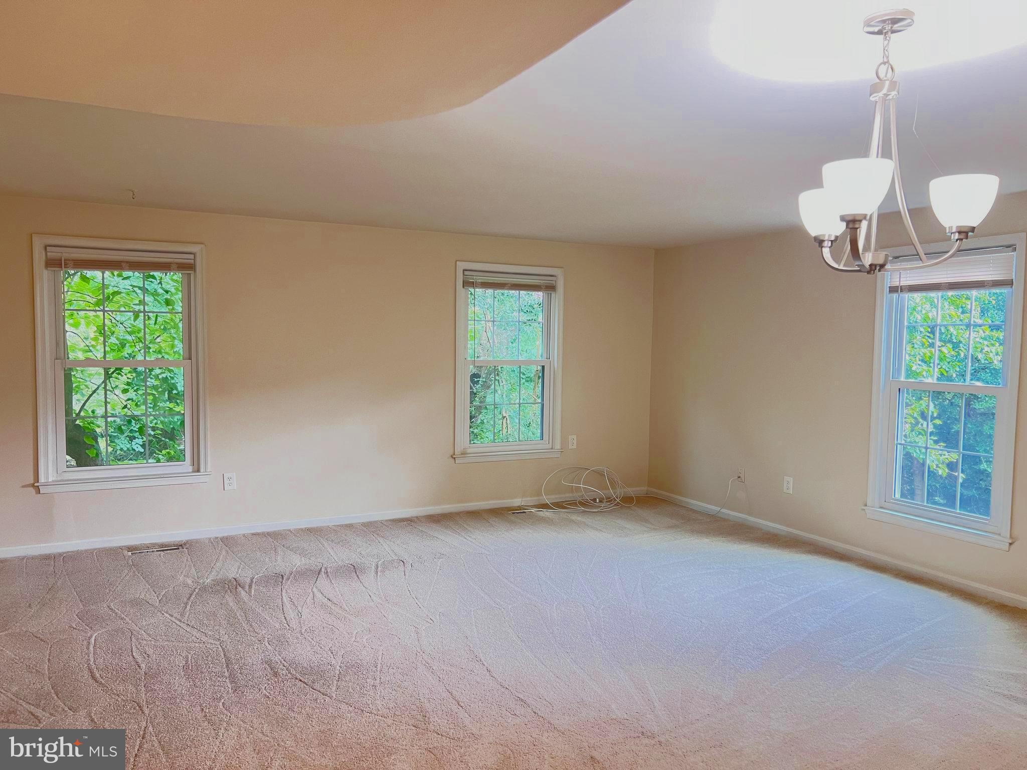 MT VERNON SQUARE - Residential Lease