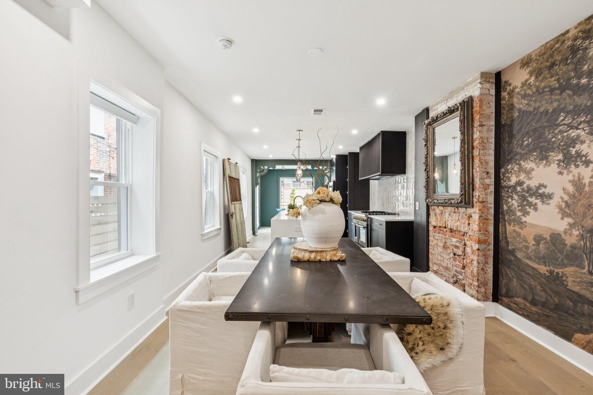 ART MUSEUM AREA - Residential