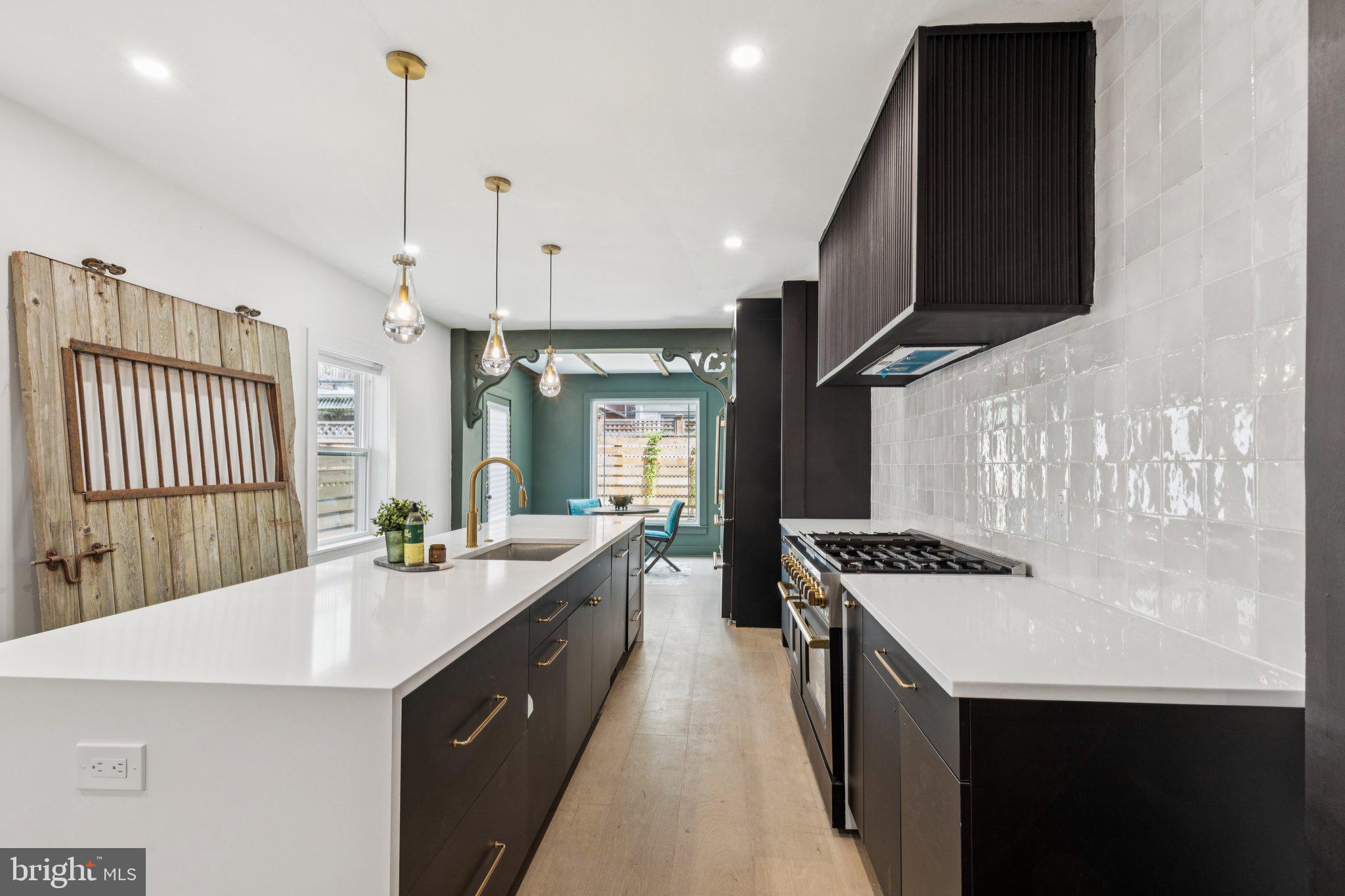 ART MUSEUM AREA - Residential