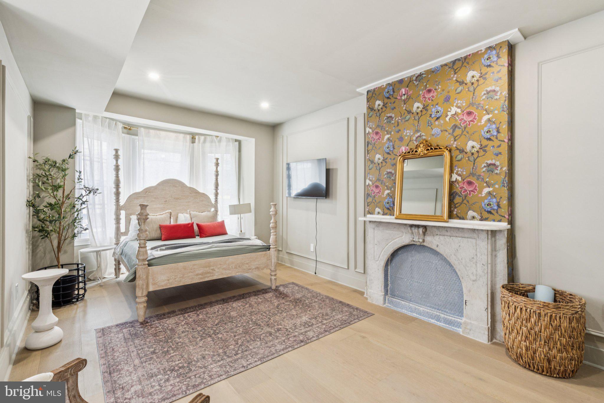 ART MUSEUM AREA - Residential