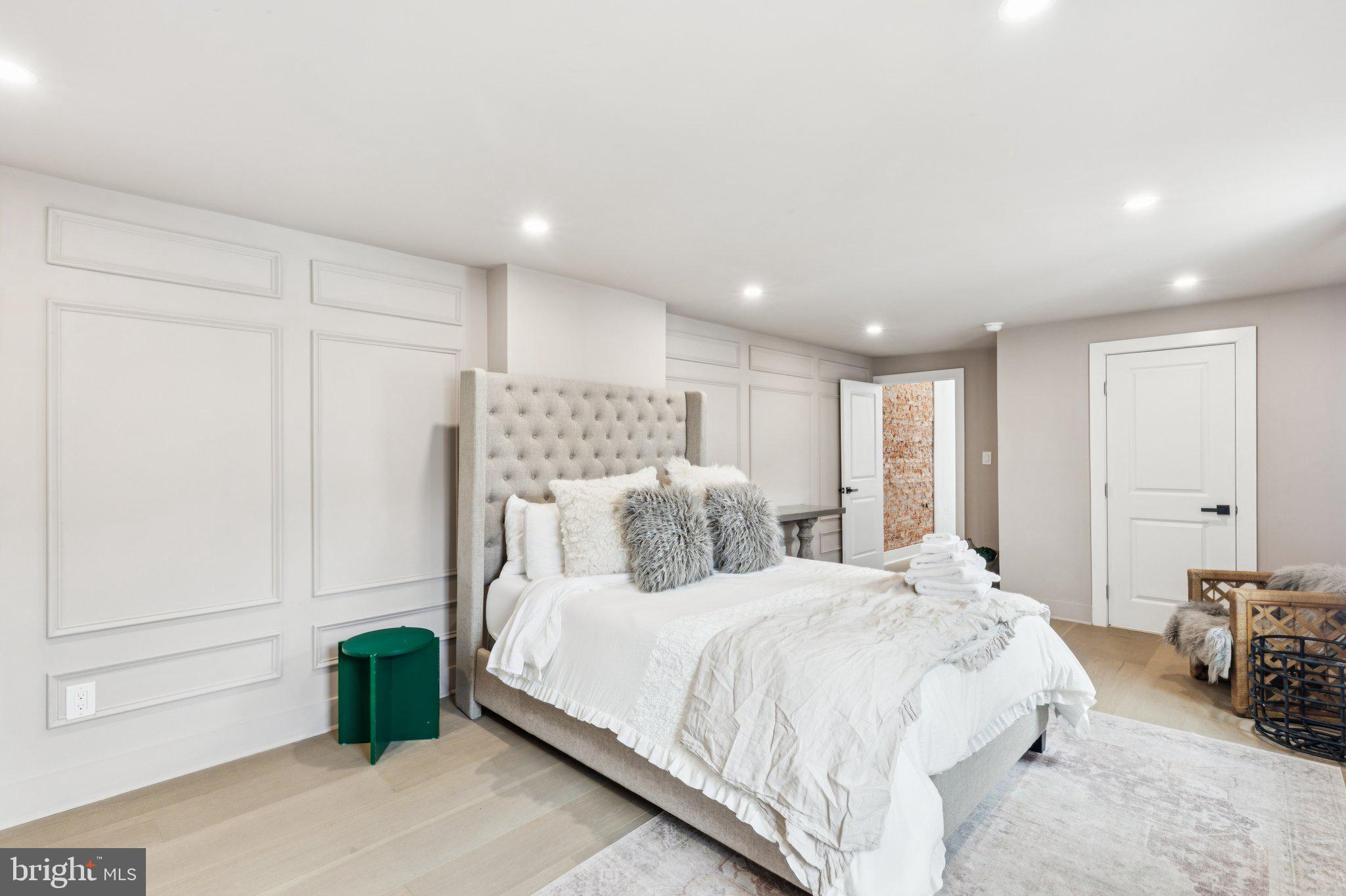 ART MUSEUM AREA - Residential