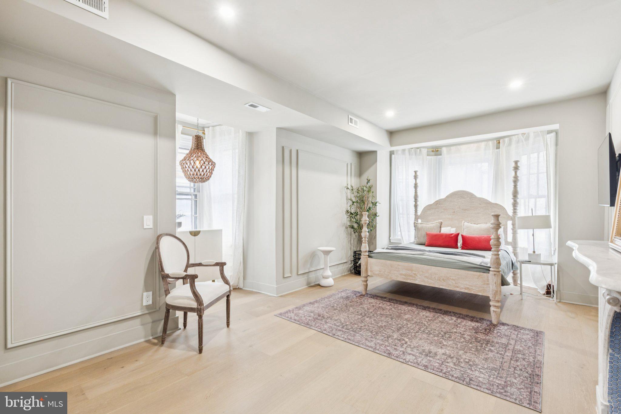 ART MUSEUM AREA - Residential