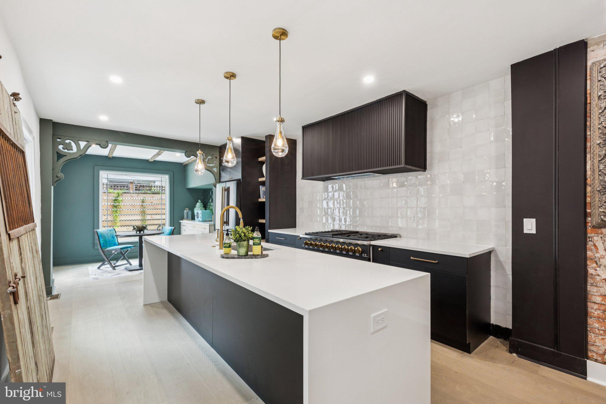 ART MUSEUM AREA - Residential