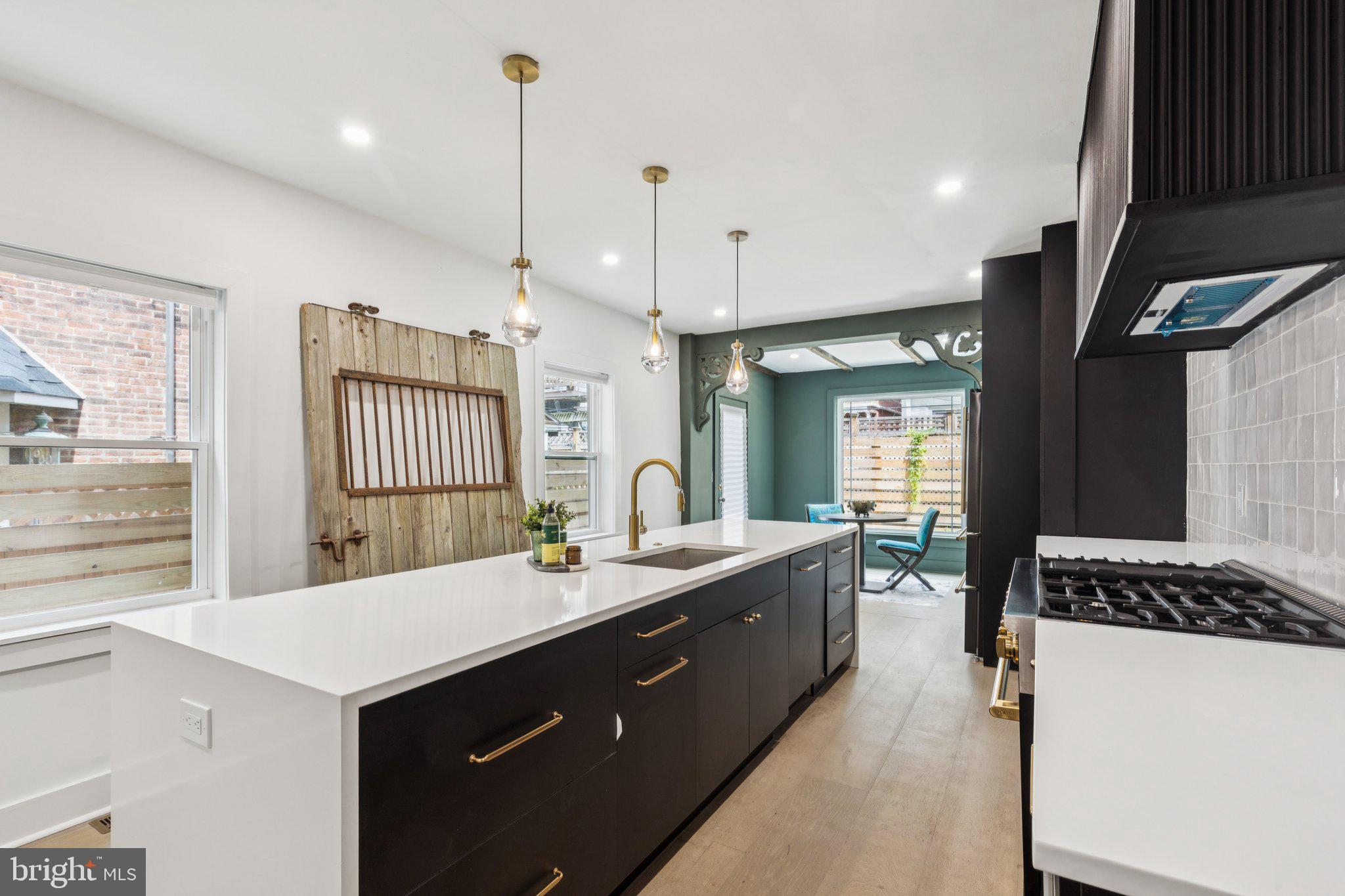 ART MUSEUM AREA - Residential