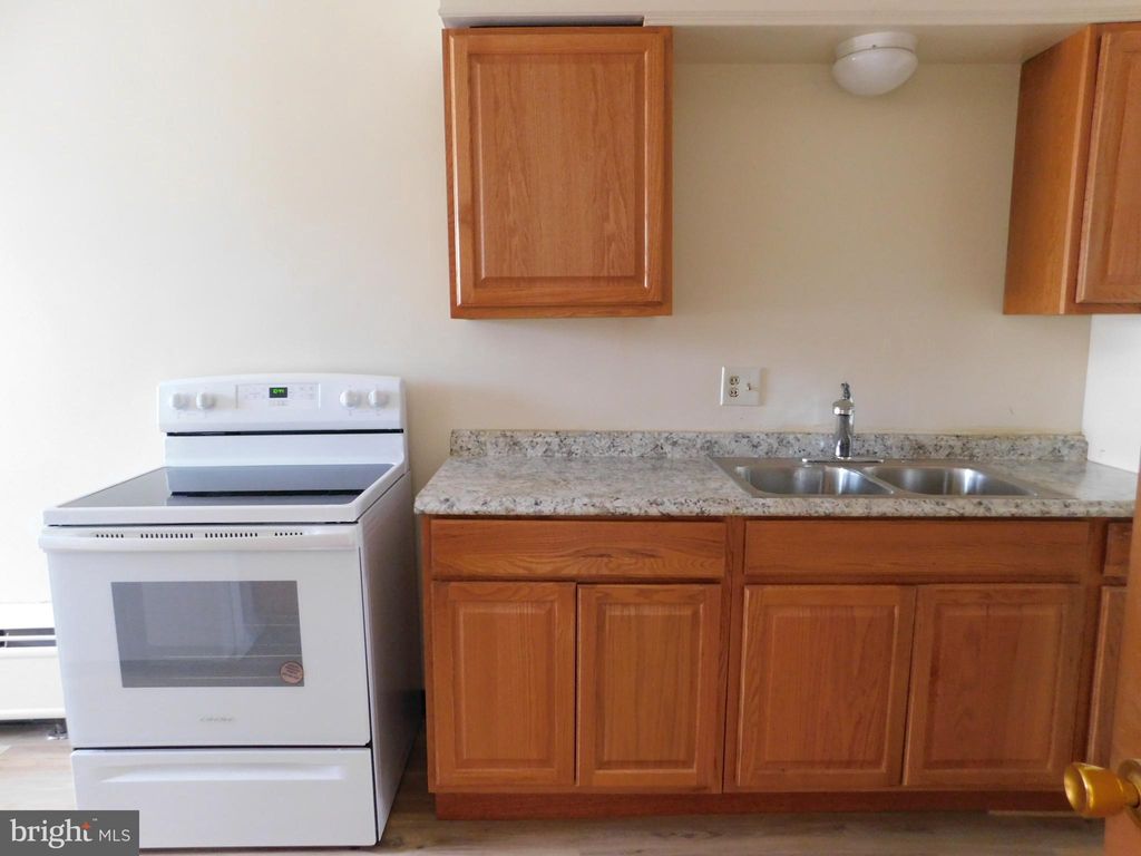 Photo of 113 W Boscawen Street #3, WINCHESTER, VA 22601 (MLS # VAWI2009048)