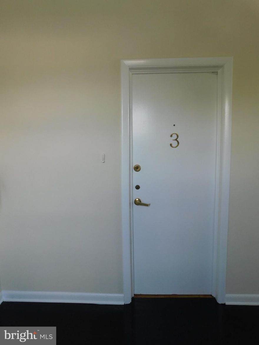 3rd floor walk-up apartment. In the middle of downtown Winchester is this 2 bedroom, 1 bath apartment featuring an abundancy of light with numerous windows, large rooms and hardwood floors.  Primary bedroom has direct access to bathroom.  Water, sewer and trash pick-up is provided in the monthly rent as is 1 parking space in the Braddock Street Parking Garage.  Tenant is responsible for electricity and natural gas (heat). New range and refrigerator.  2 window a/c units will be provided in the spring.  This is a no pet and no smoking property. Note that there are 2 flights of stairs to access this unit and an appointment is required.  Square footage is for entire building and is estimated - approximate size of apartment is 960sf