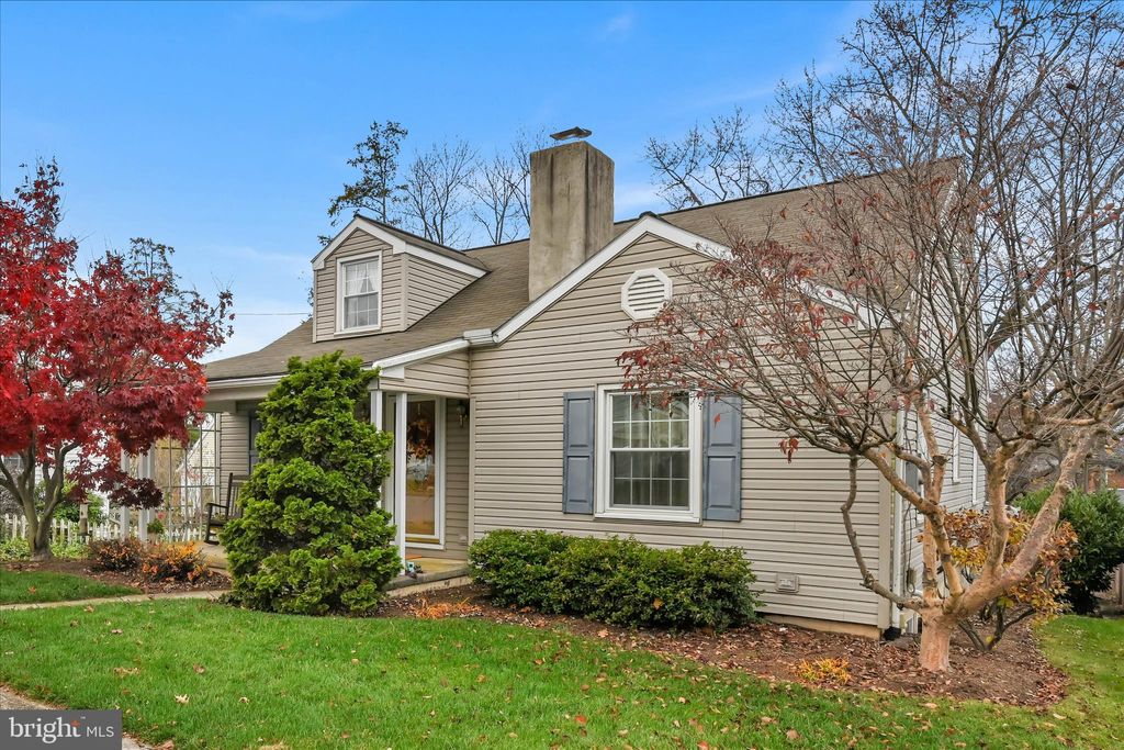 Photo of 223 Lemon Street, ELIZABETHTOWN, PA 17022 (MLS # PALA2080040)